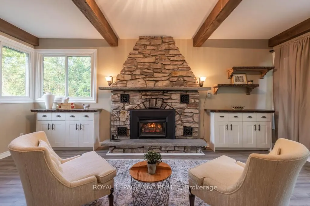 2432 Port Robinson Road