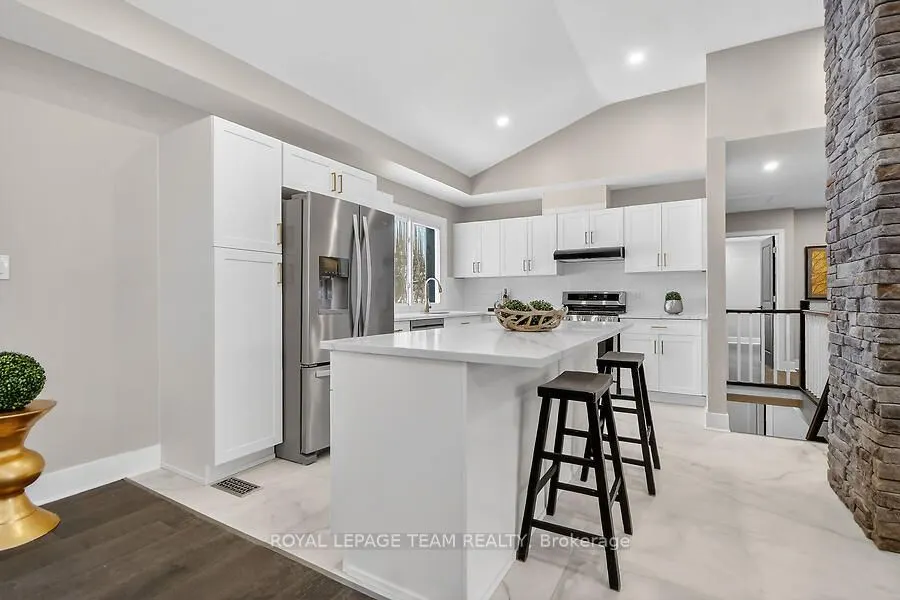 6636 Marina Drive