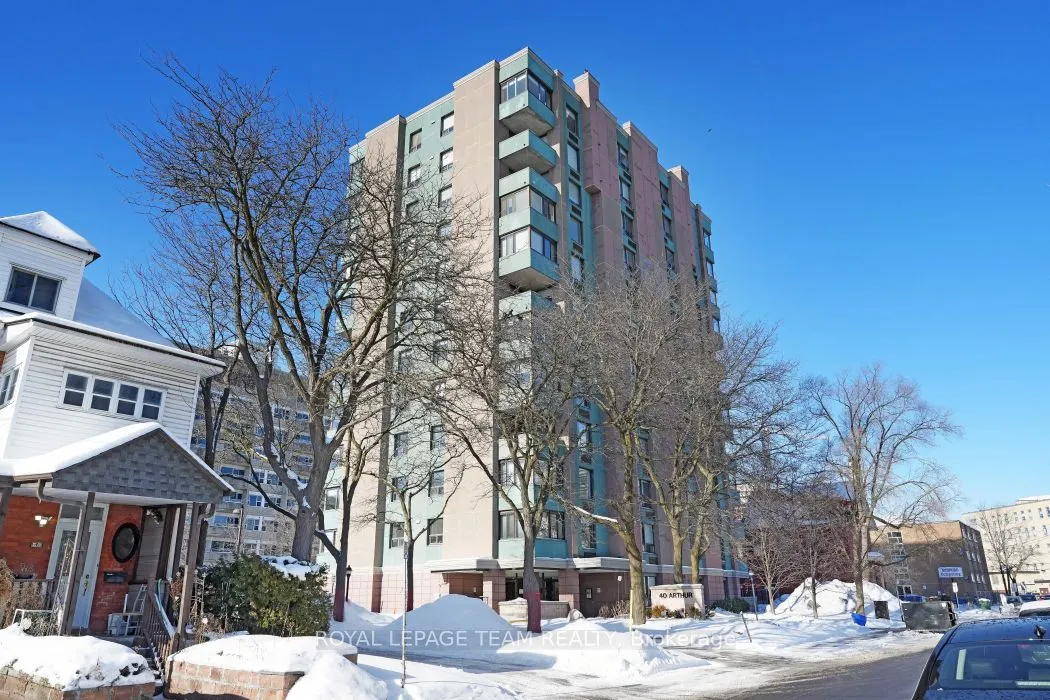 40 Arthur Street E #1004