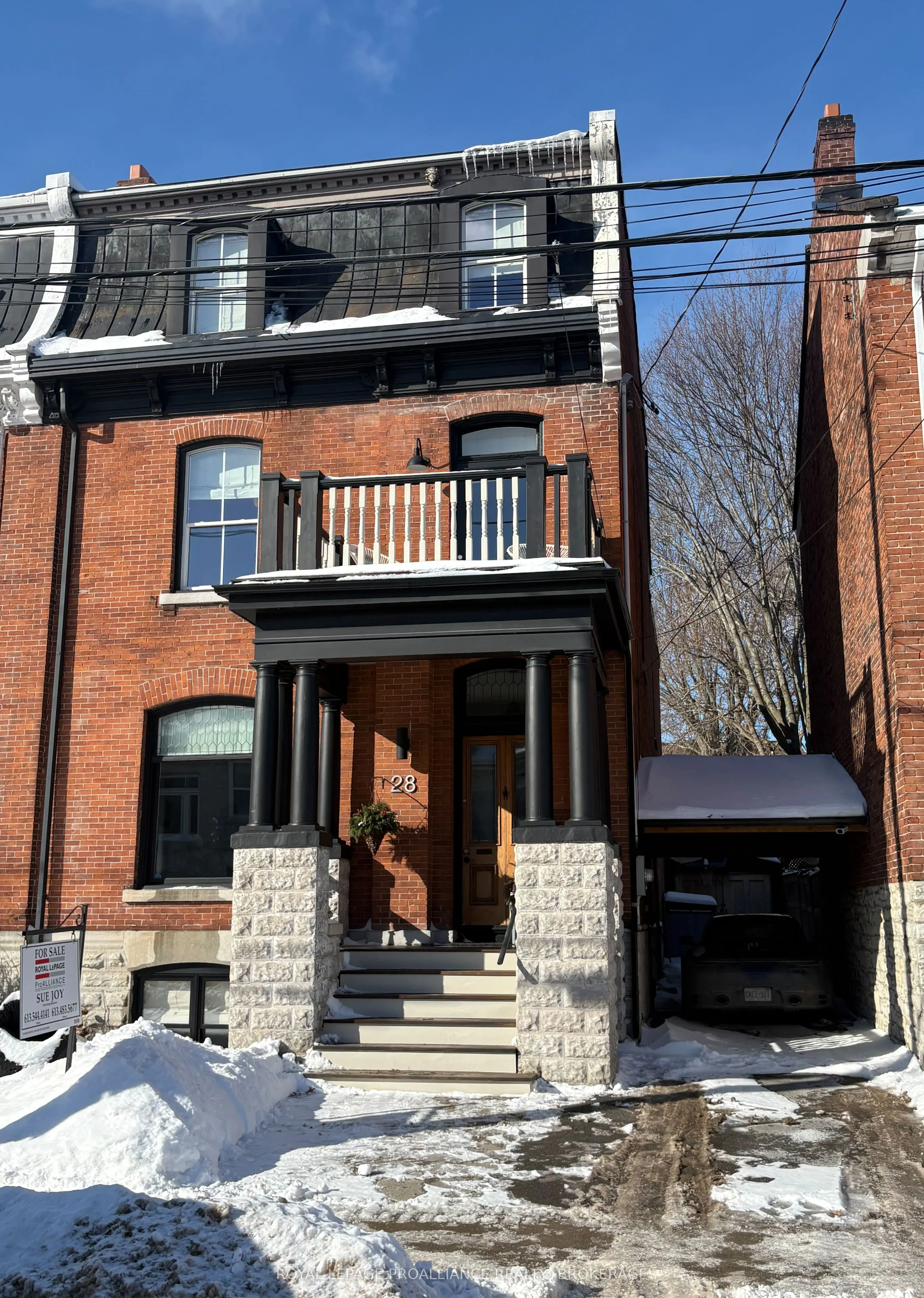 28 Wellington Street