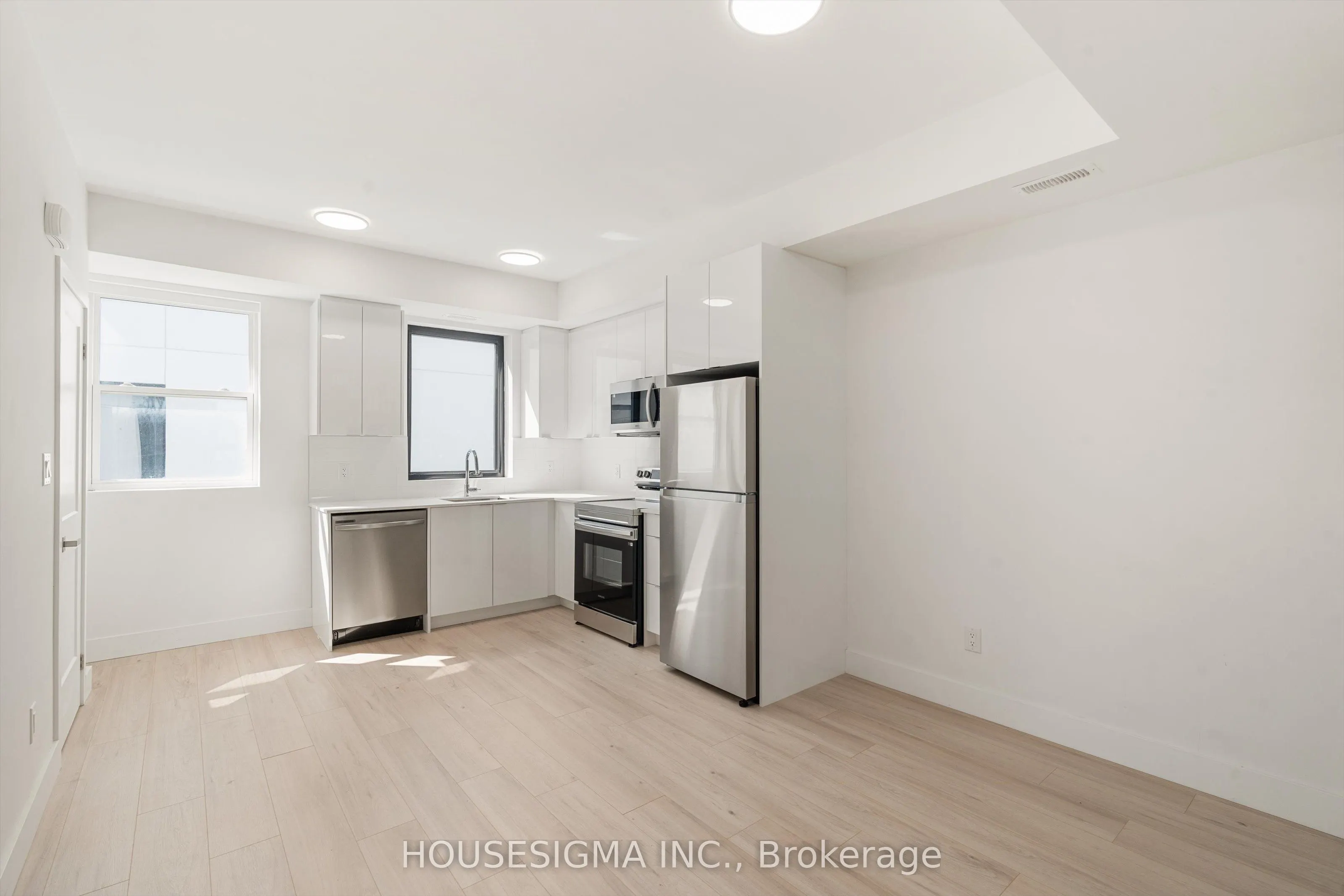 7277 Wilson Crescent #302