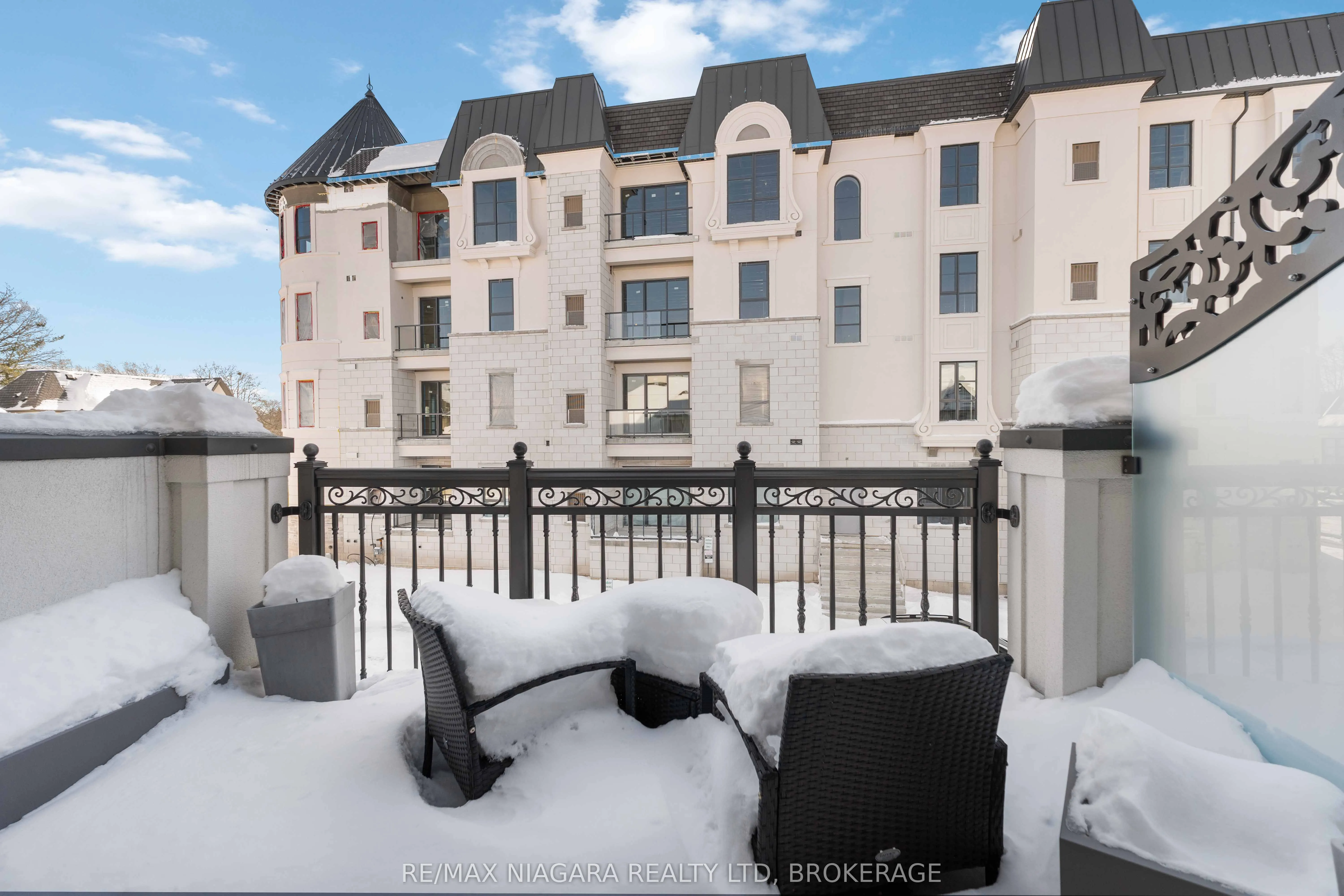 15 Arbourvale Common Road #7