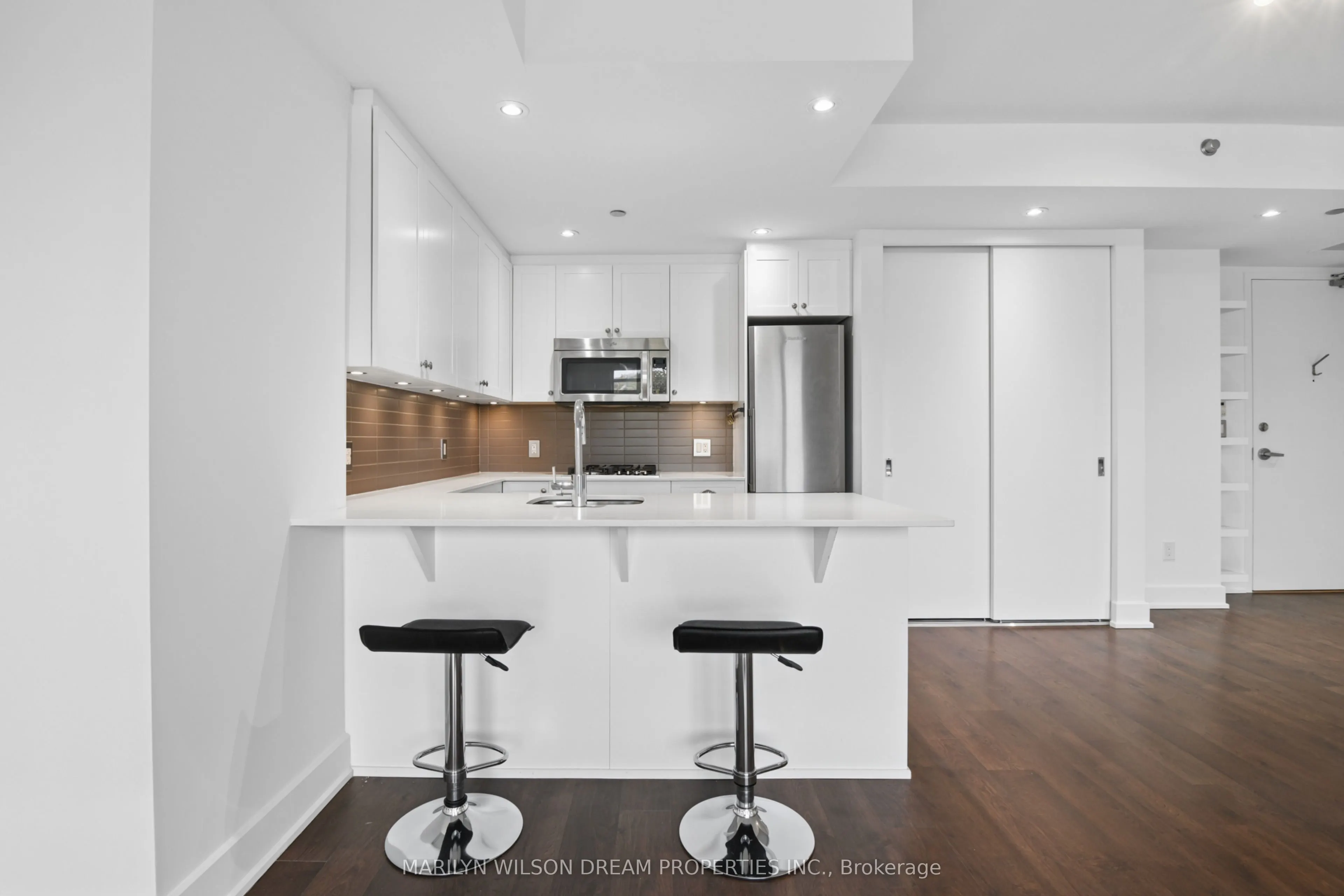 7 Marquette Avenue #612