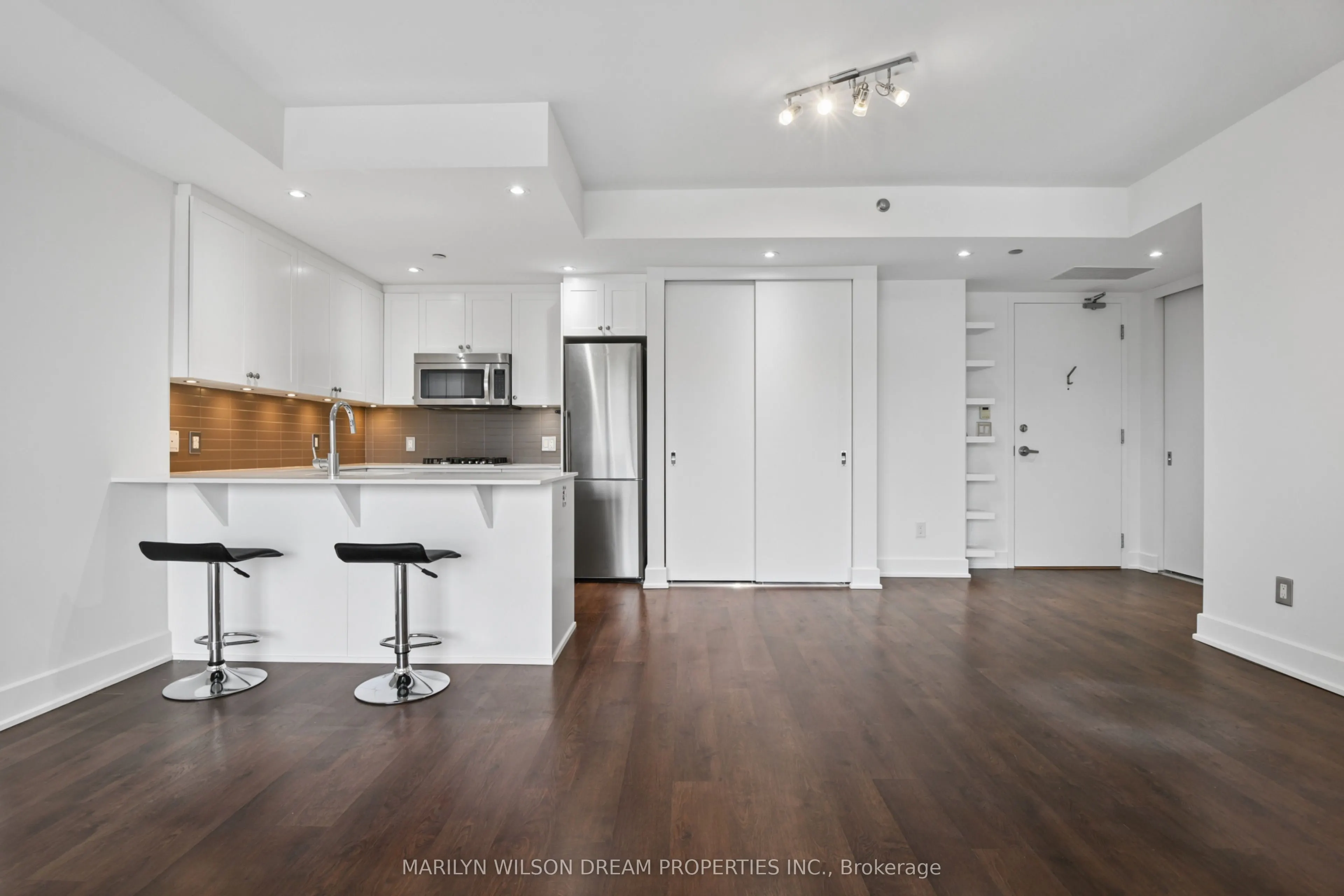 7 Marquette Avenue #612