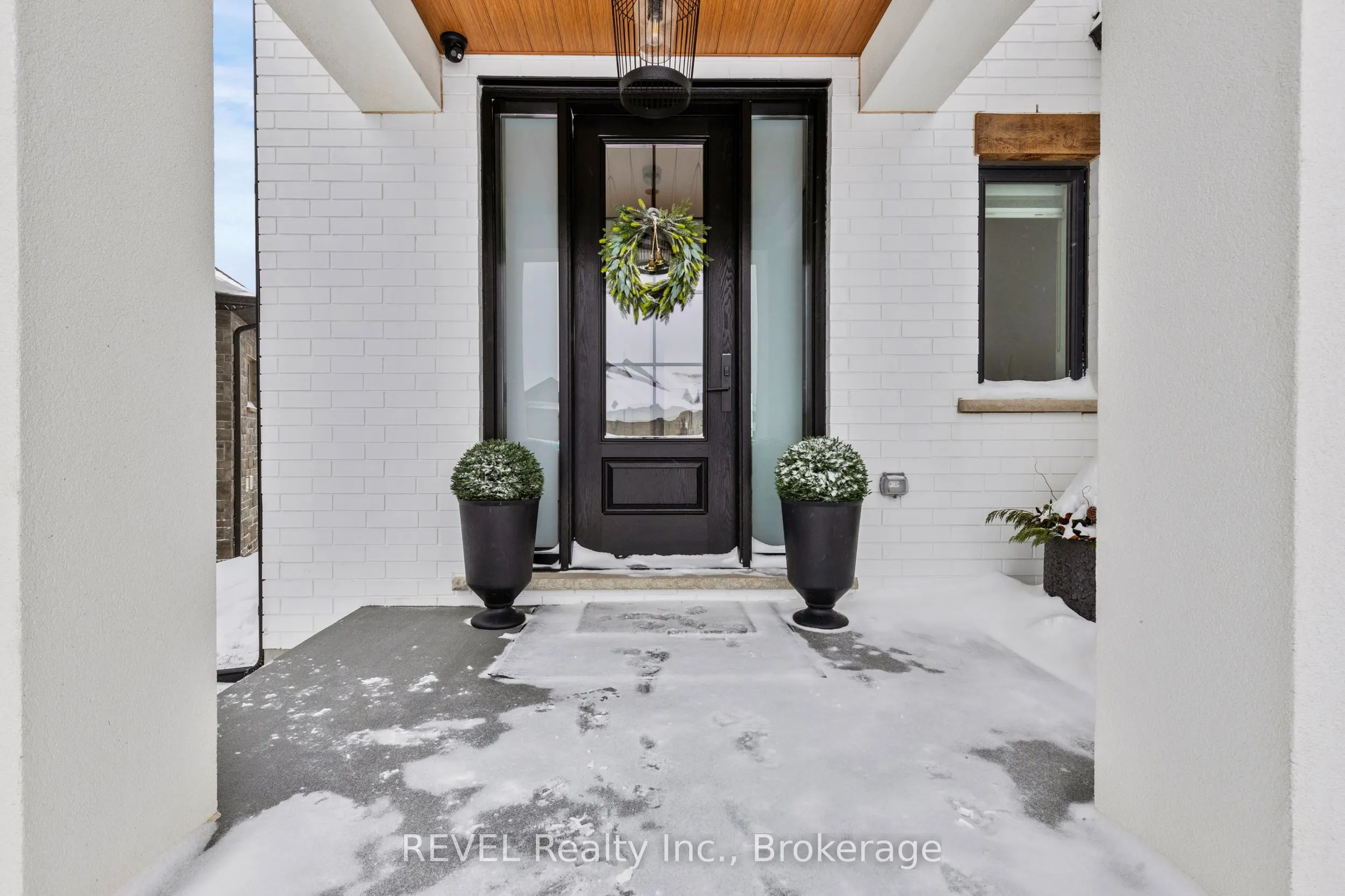 55 Swan Avenue