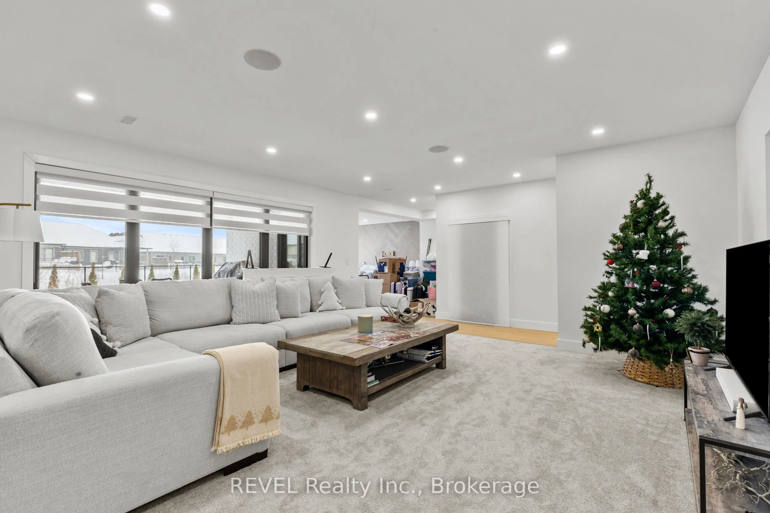 55 Swan Avenue