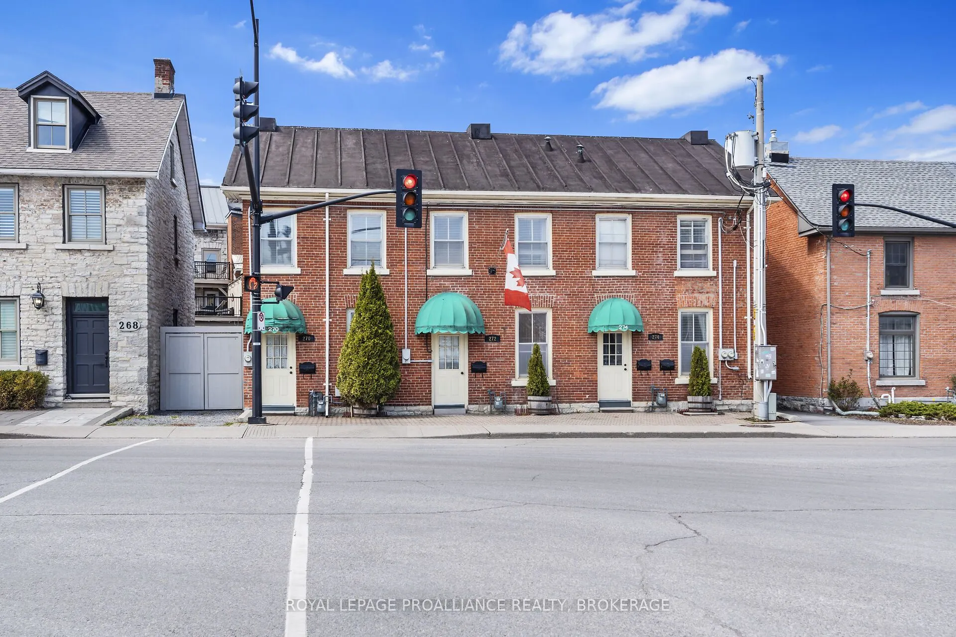 272 Wellington Street