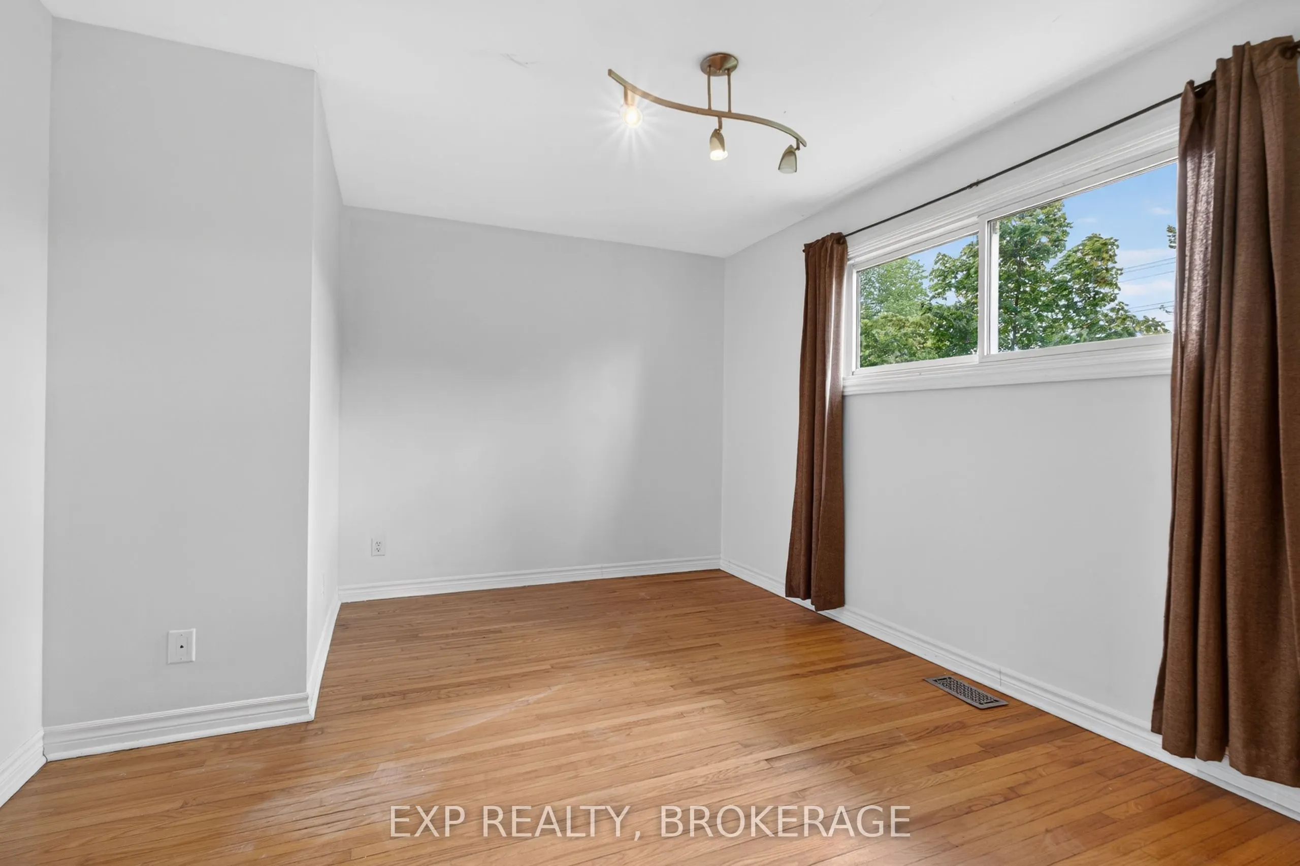 340 PALACE Road
