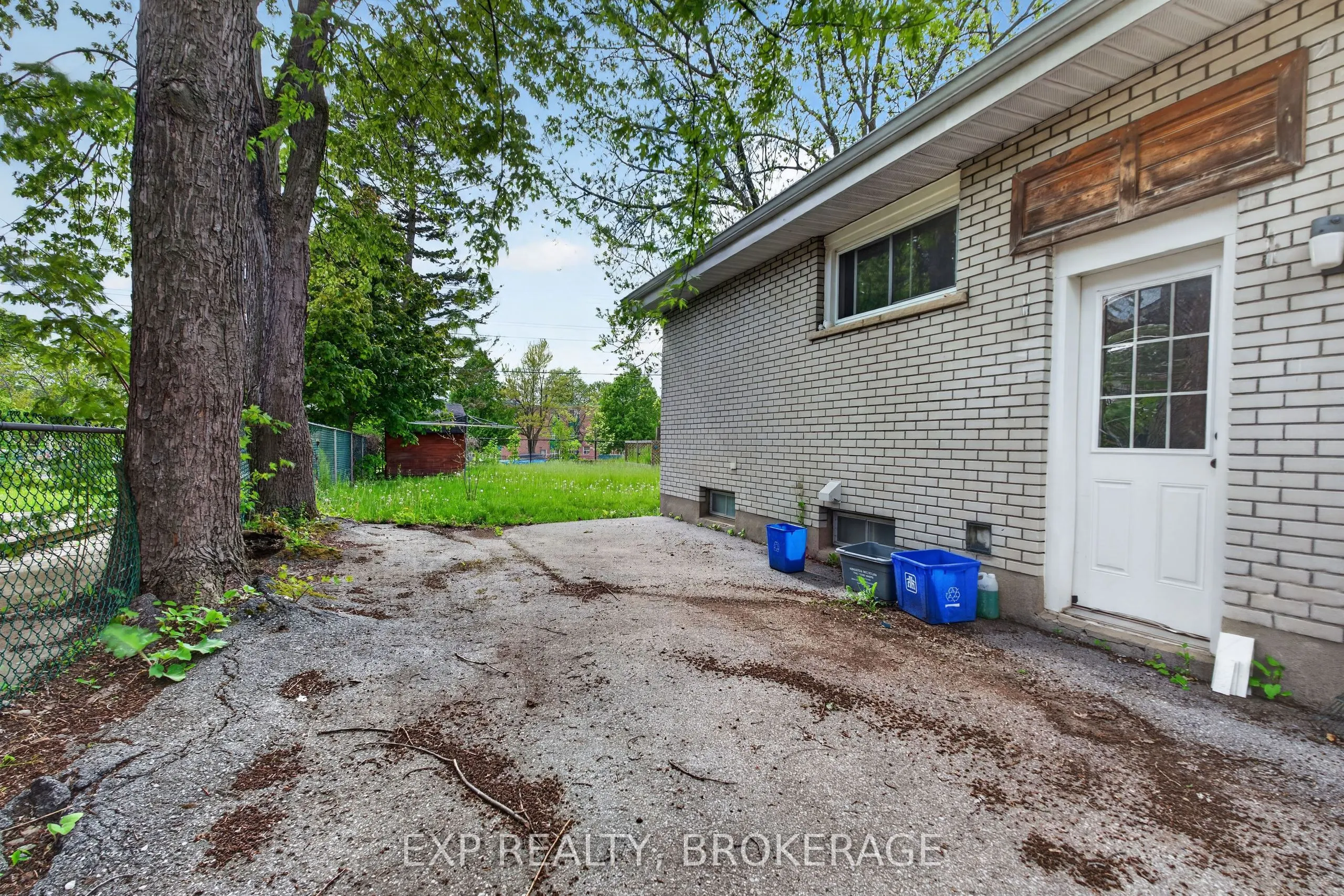 340 PALACE Road