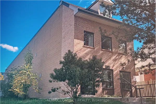 4872 Valley Way #303