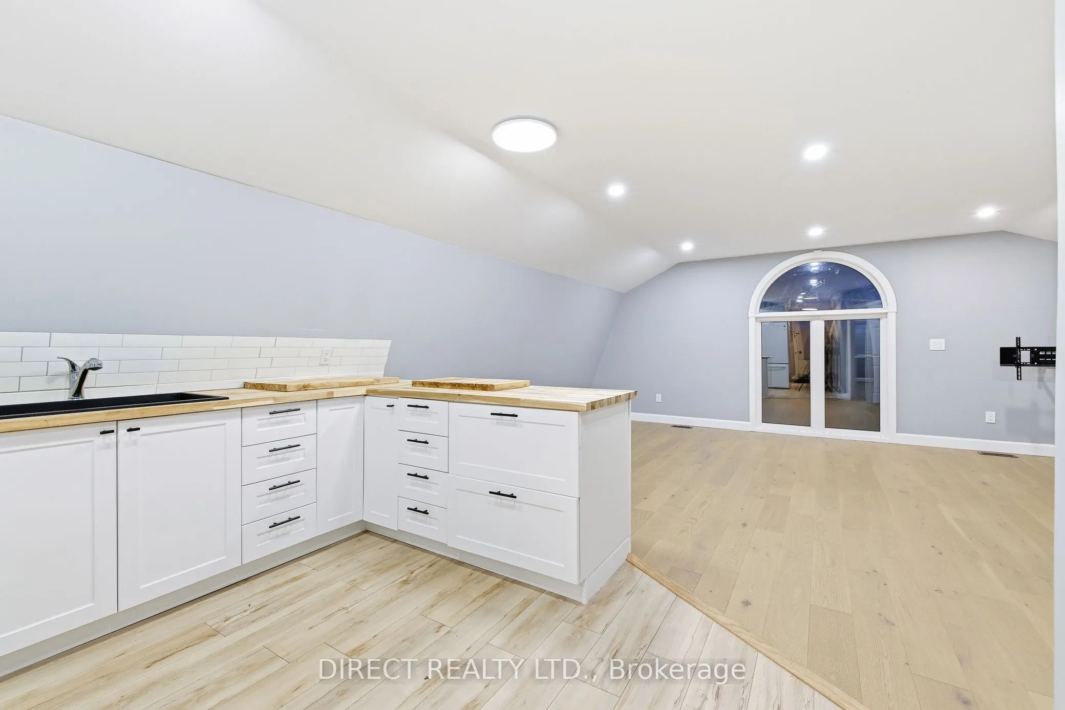 765 Palace Road