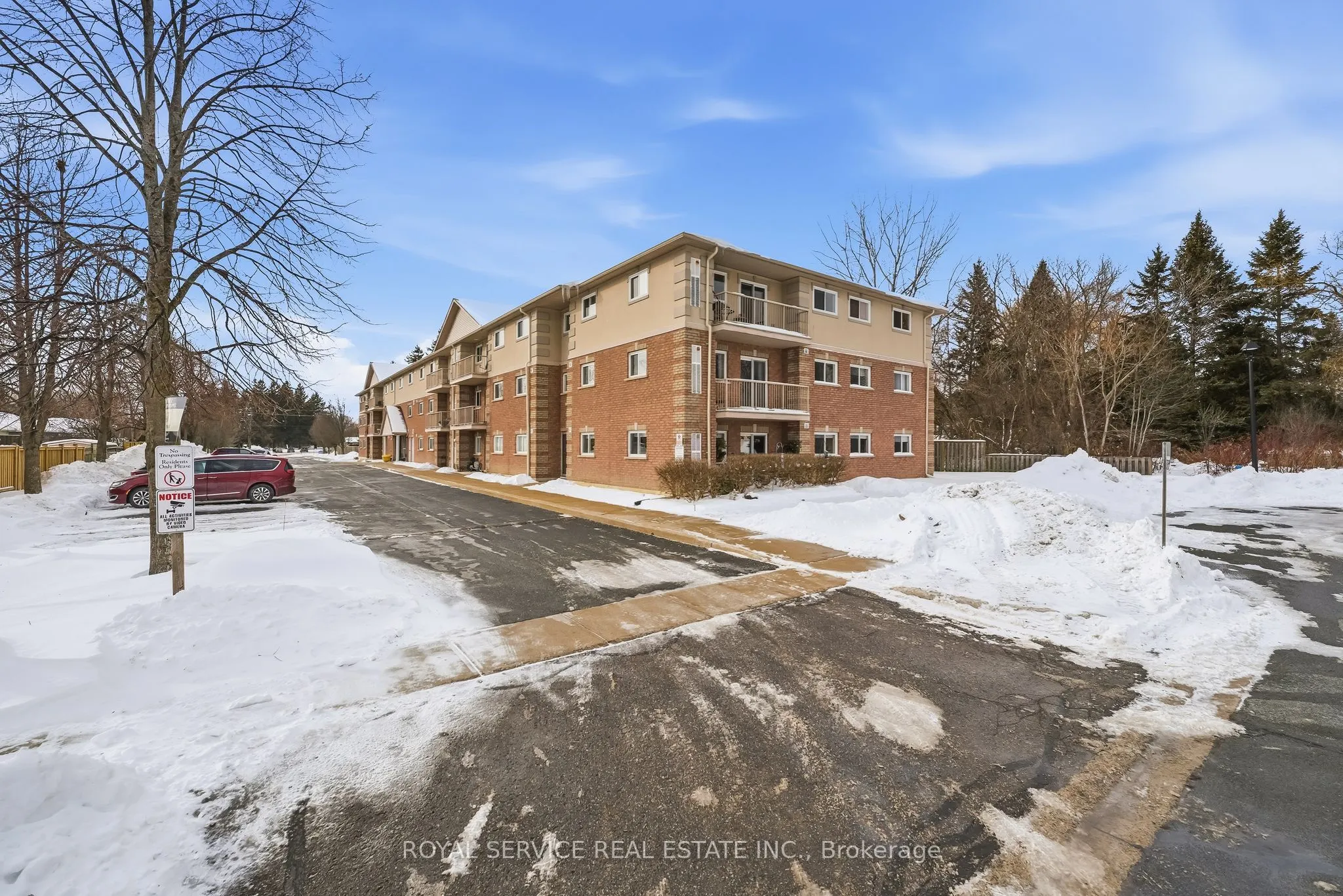 841 Battell Street #304