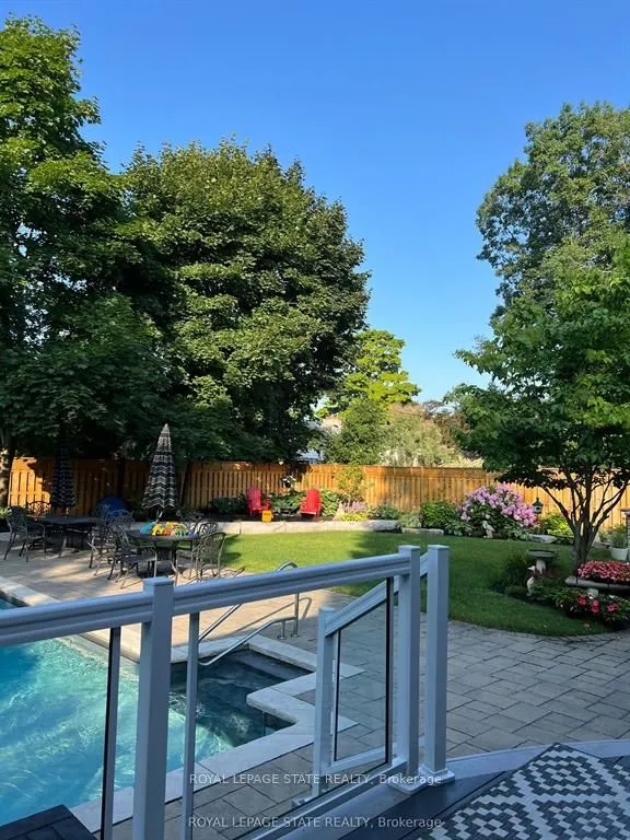 29 Woodside Drive