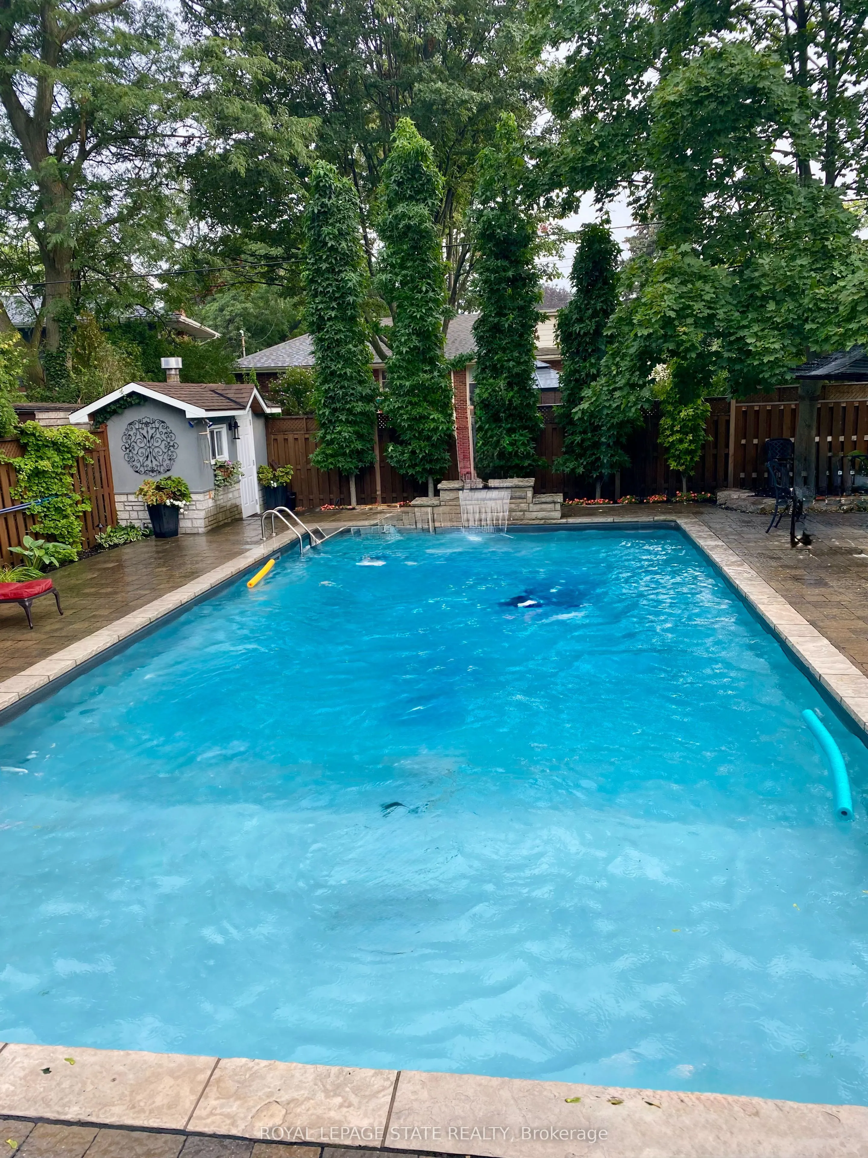 29 Woodside Drive