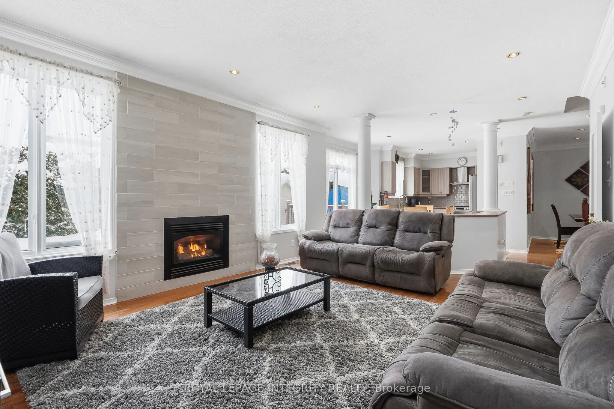 2104 Sandy Oaks Drive