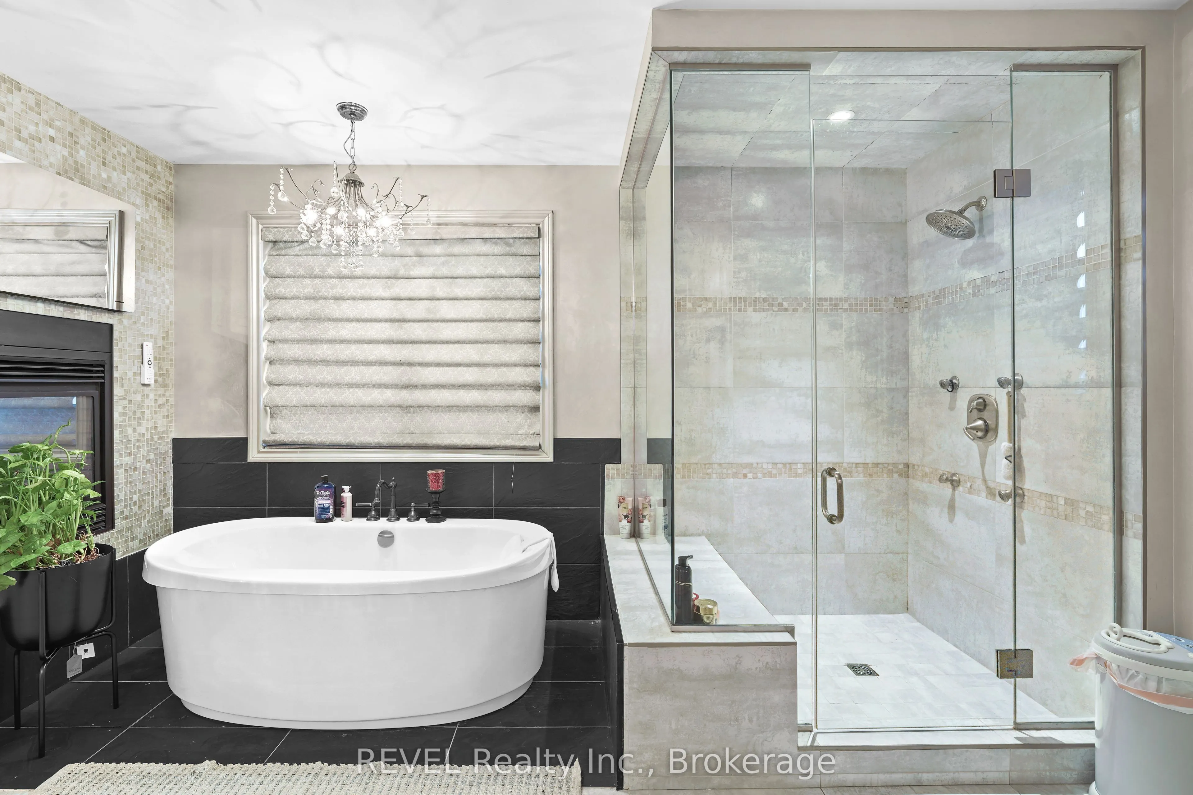 6600 RICHARD Crescent