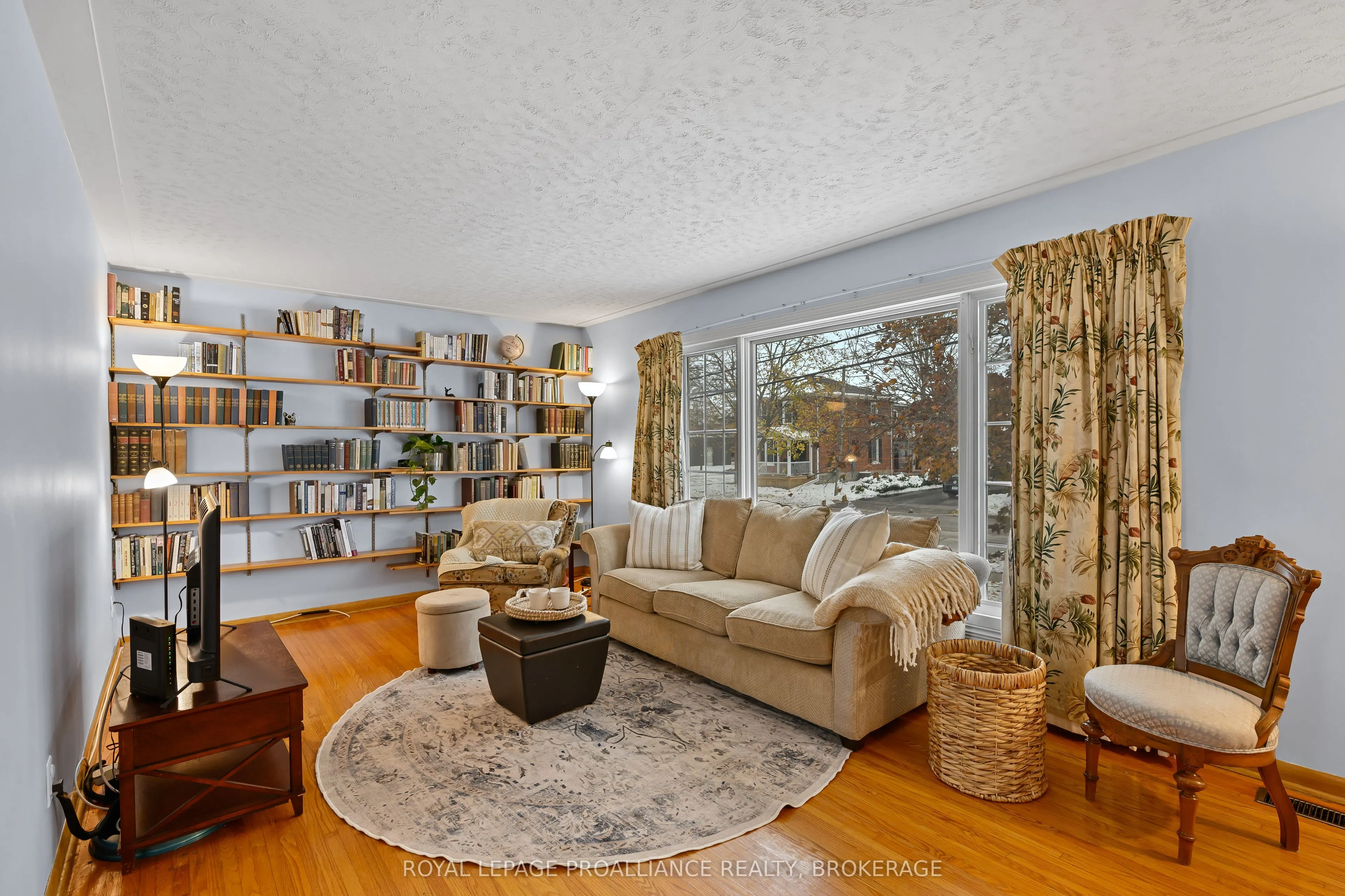 283 Camden Road