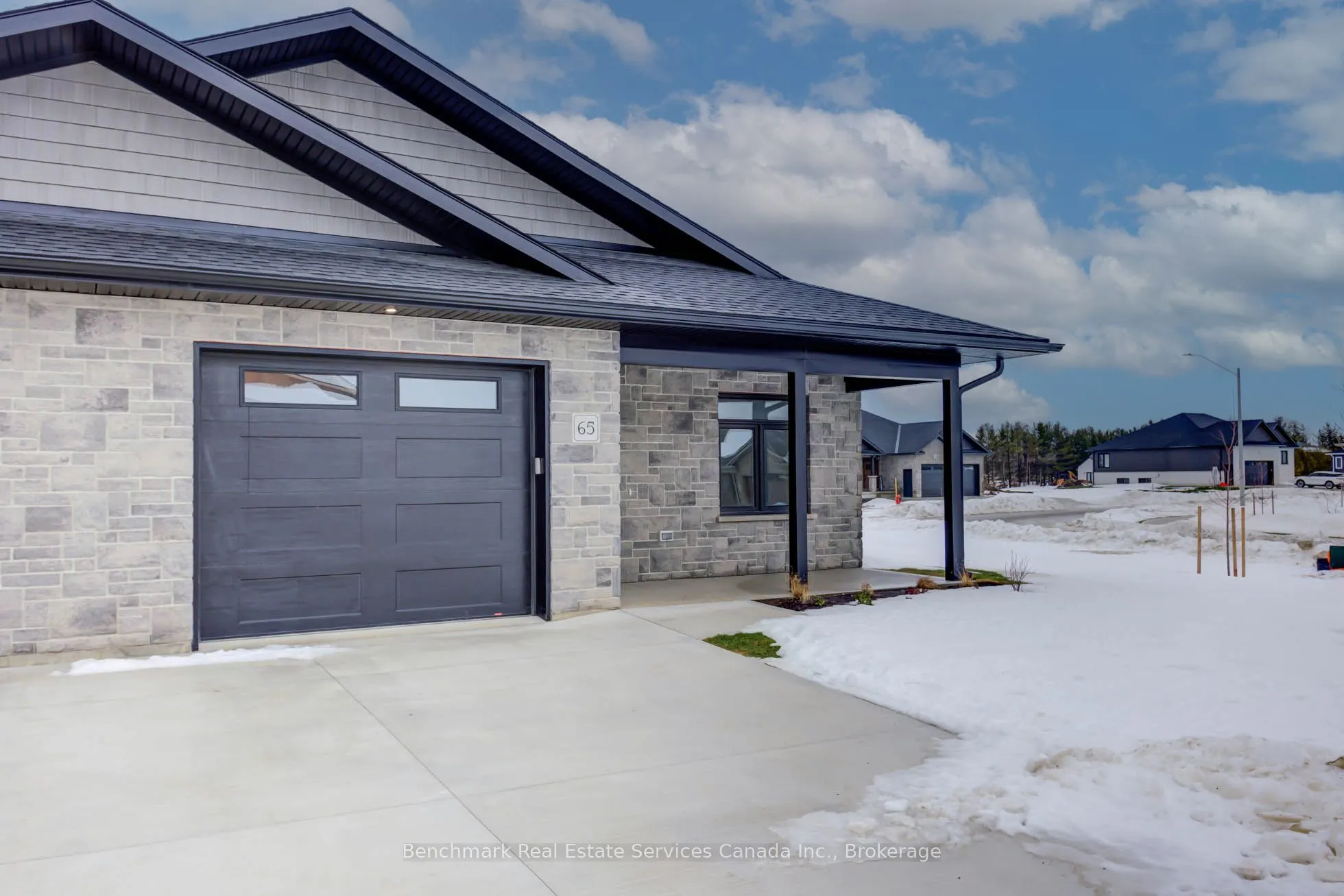 65 Cavalier Crescent #65