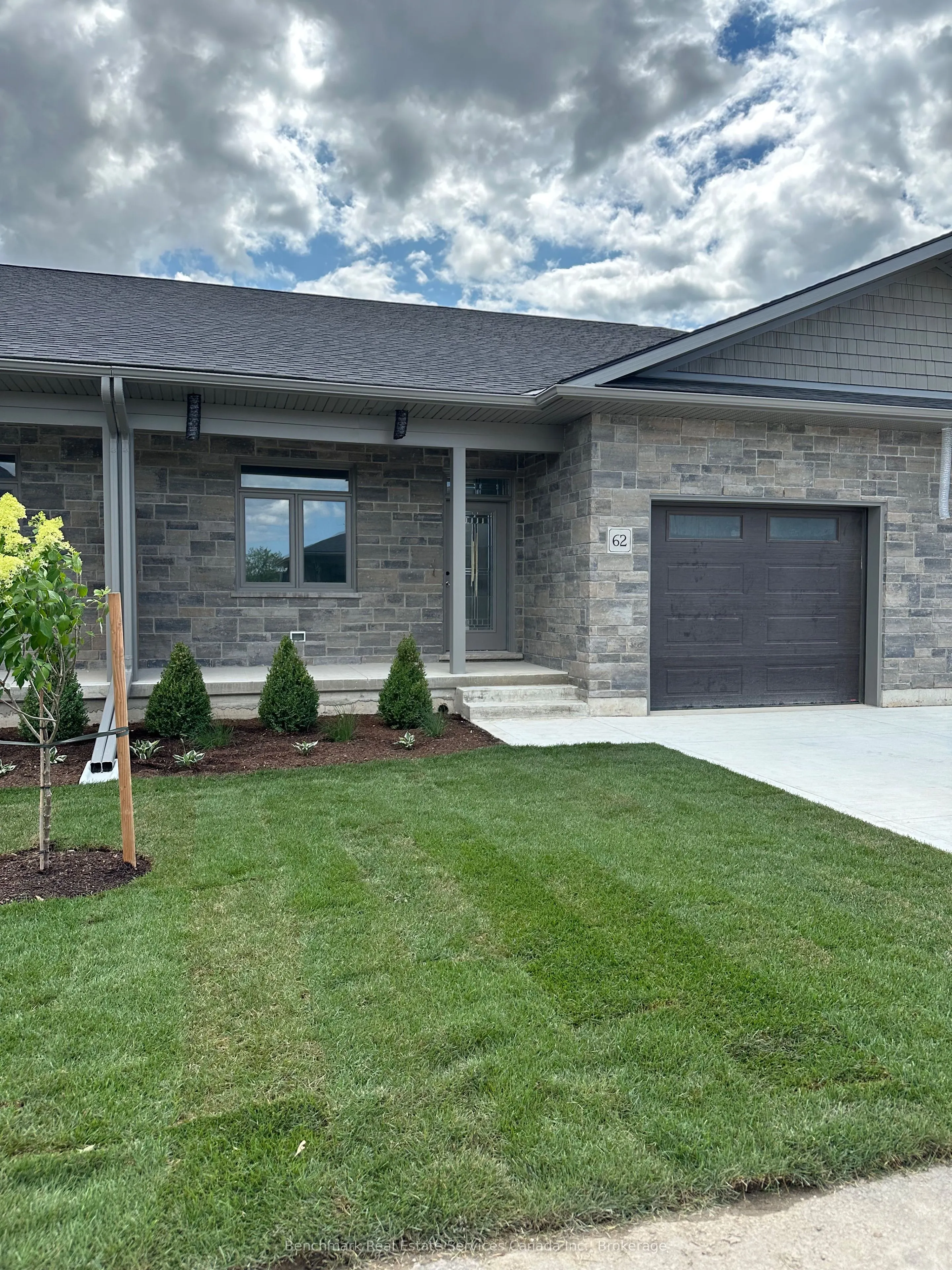 62 Cavalier Crescent #62