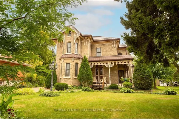 218 Woodstock Street N