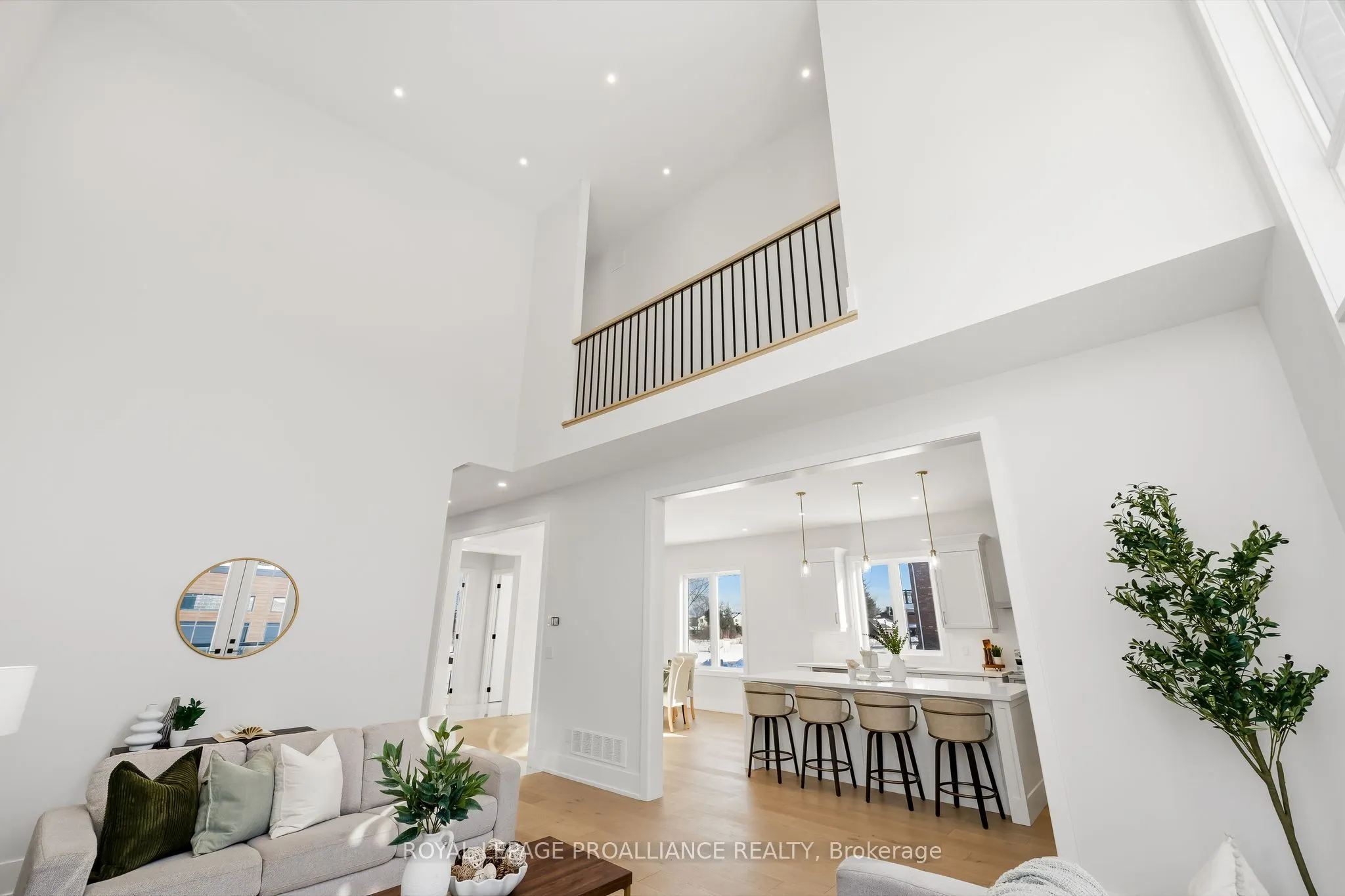 213 Suzanne Mess Boulevard