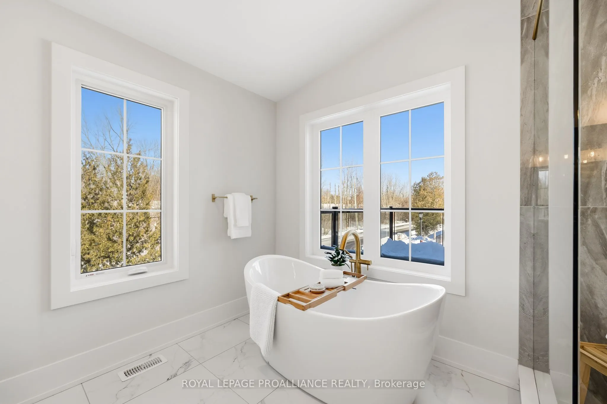 213 Suzanne Mess Boulevard