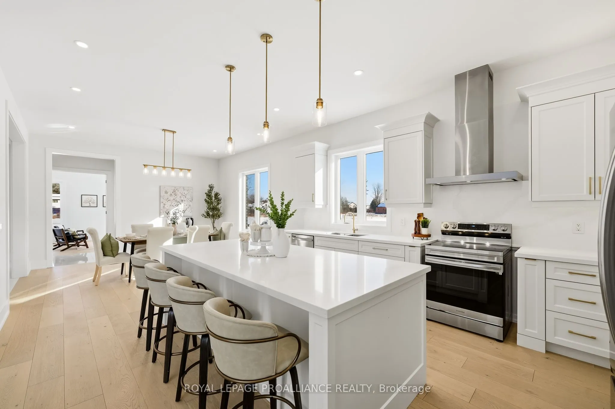 213 Suzanne Mess Boulevard