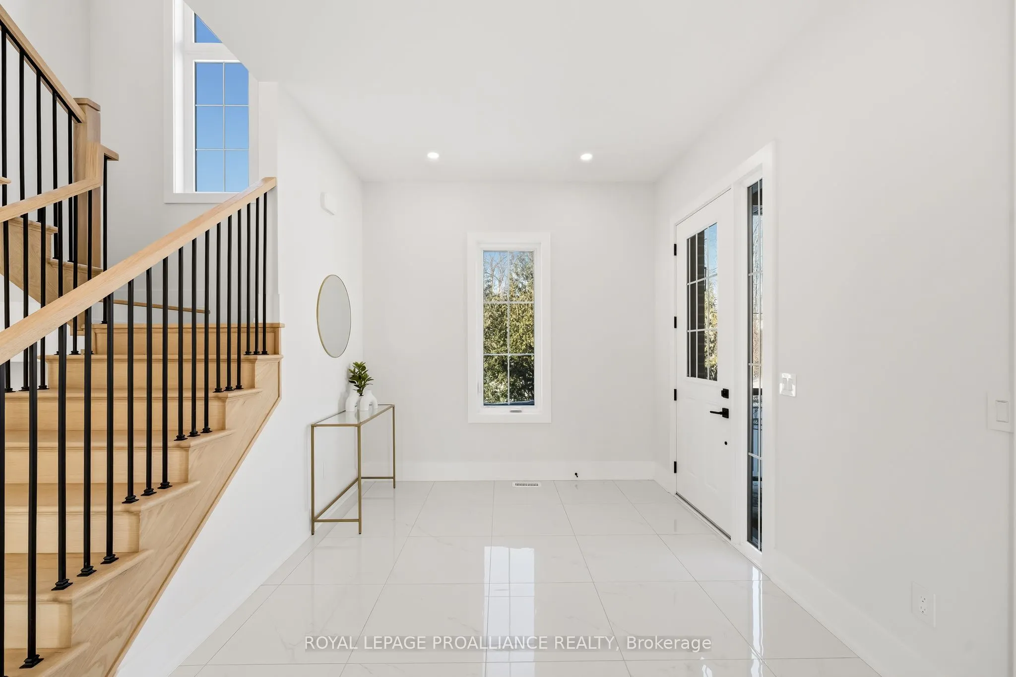 213 Suzanne Mess Boulevard