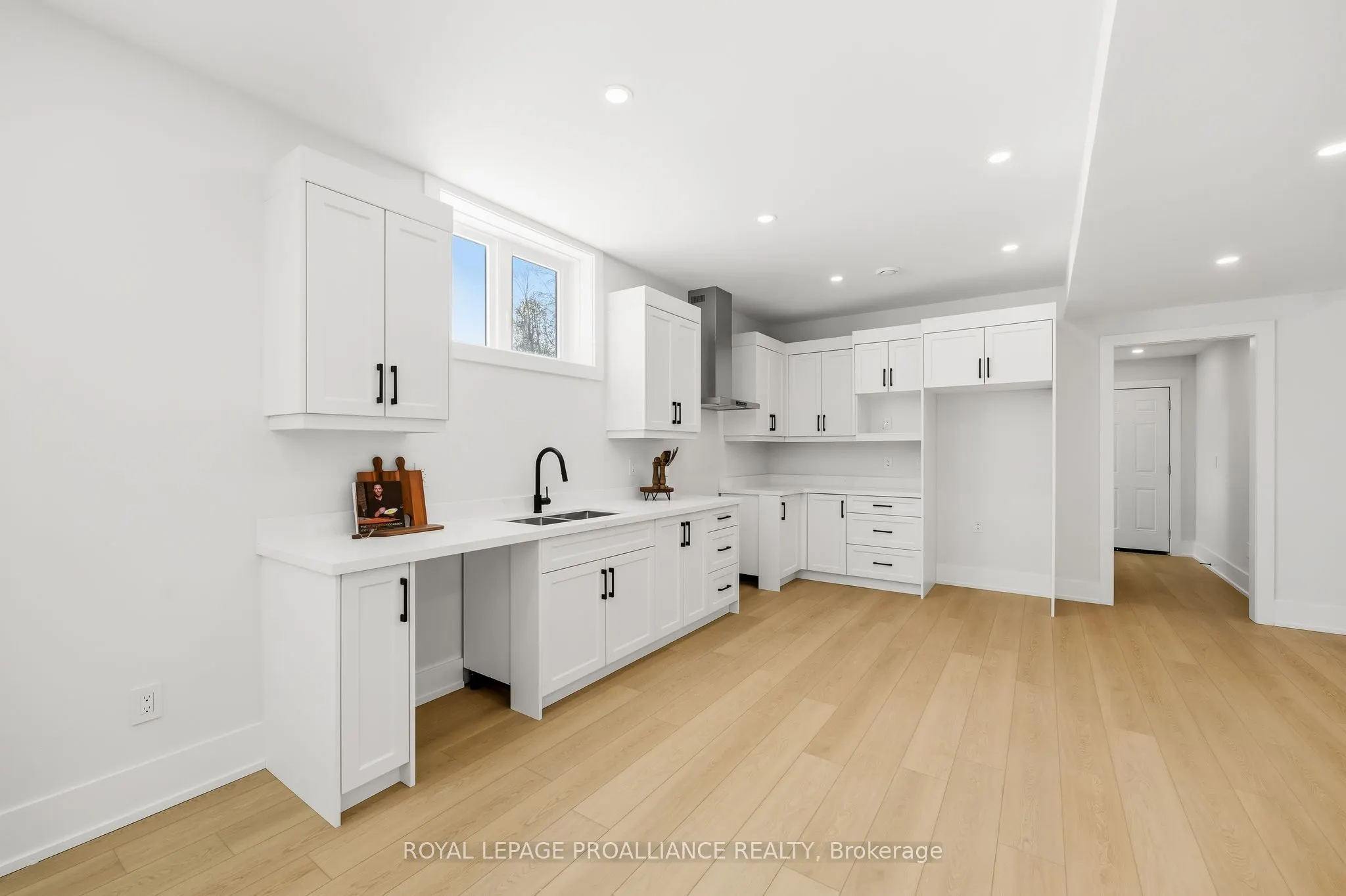 213 Suzanne Mess Boulevard
