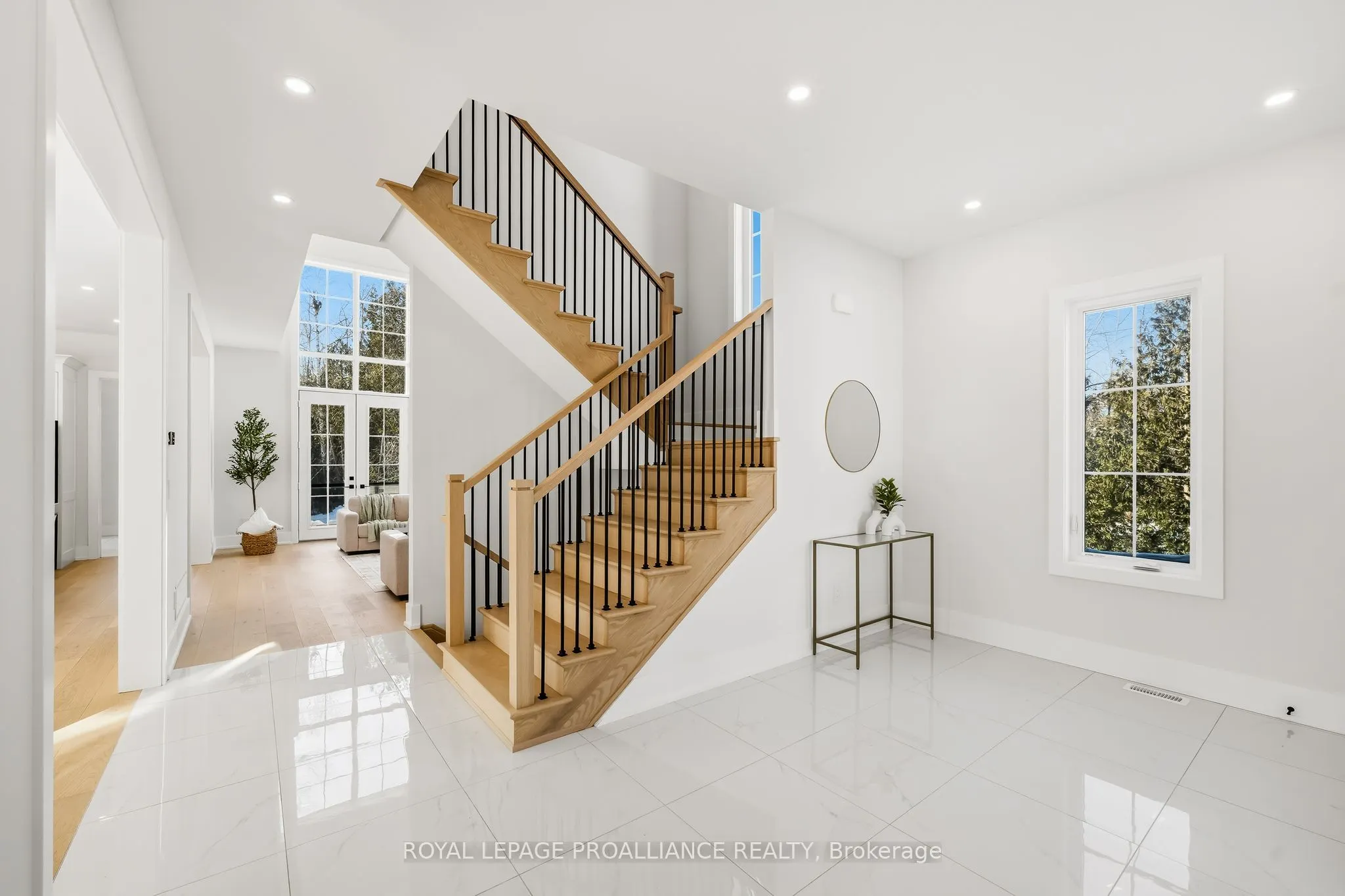 213 Suzanne Mess Boulevard