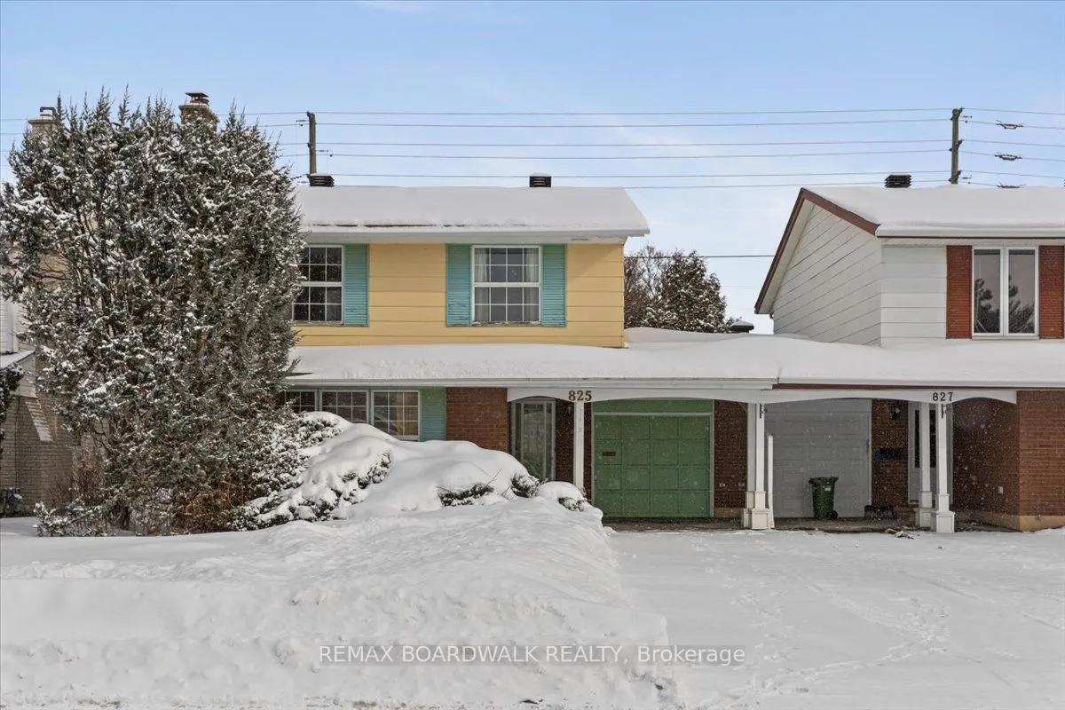 825 De Salaberry Street