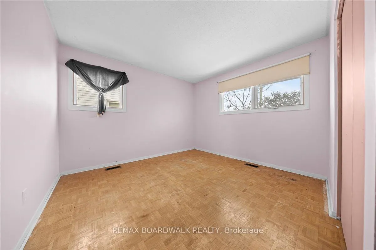 825 De Salaberry Street