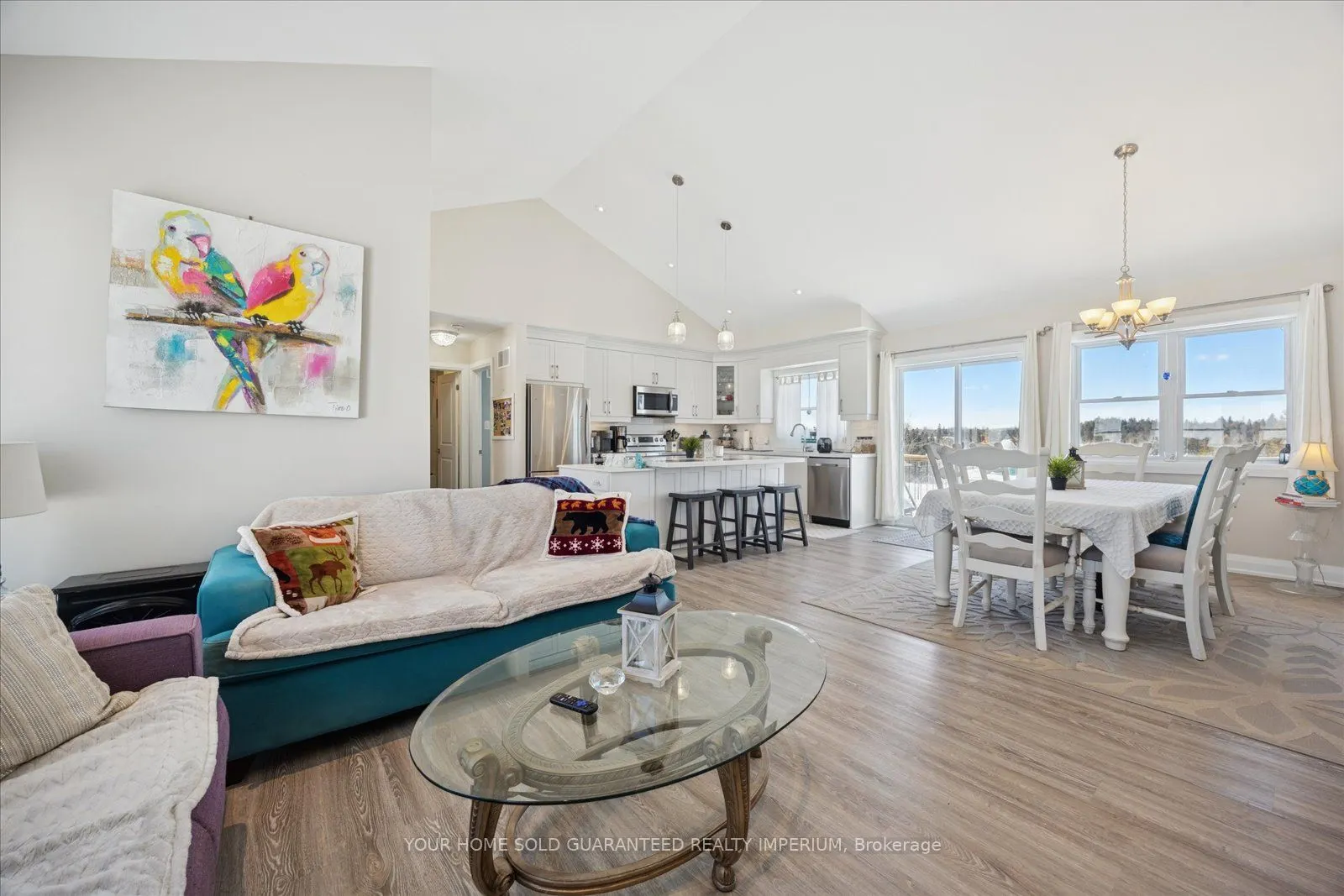 217 Fairbairn Road