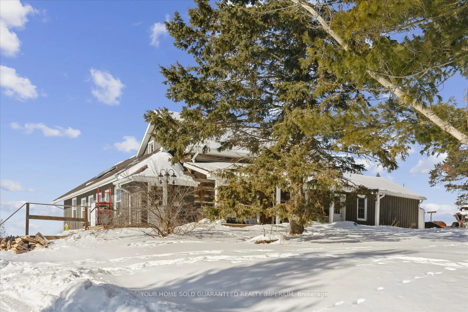 217 Fairbairn Road