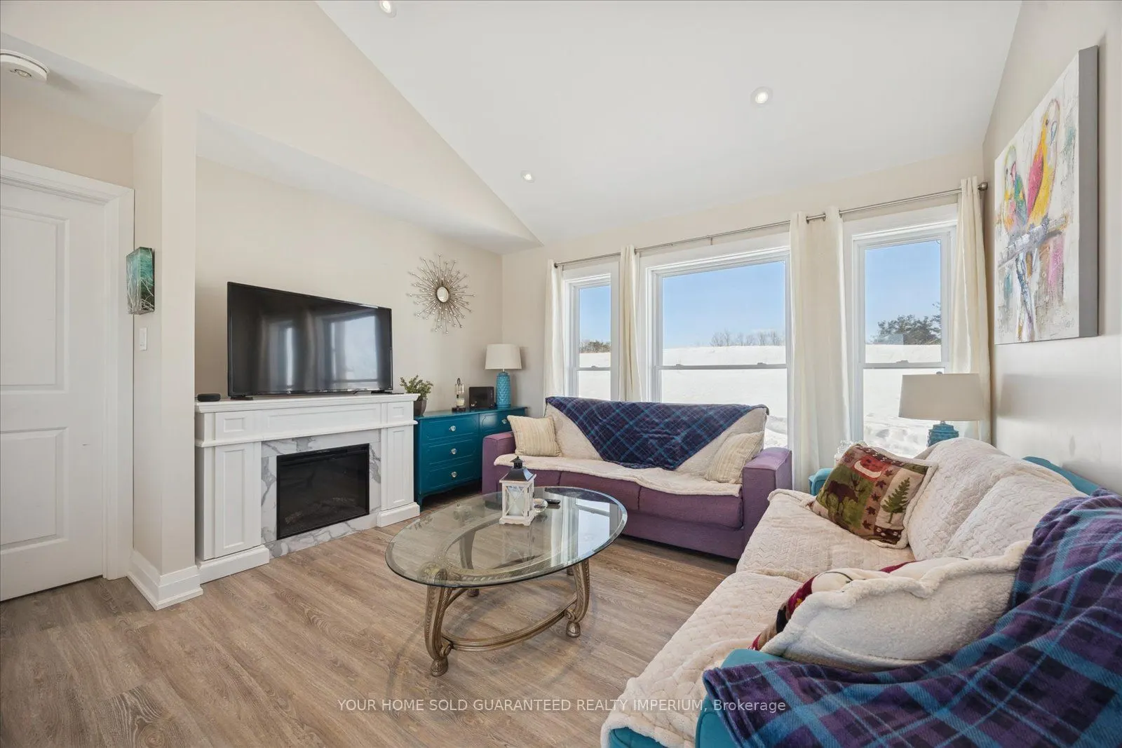 217 Fairbairn Road