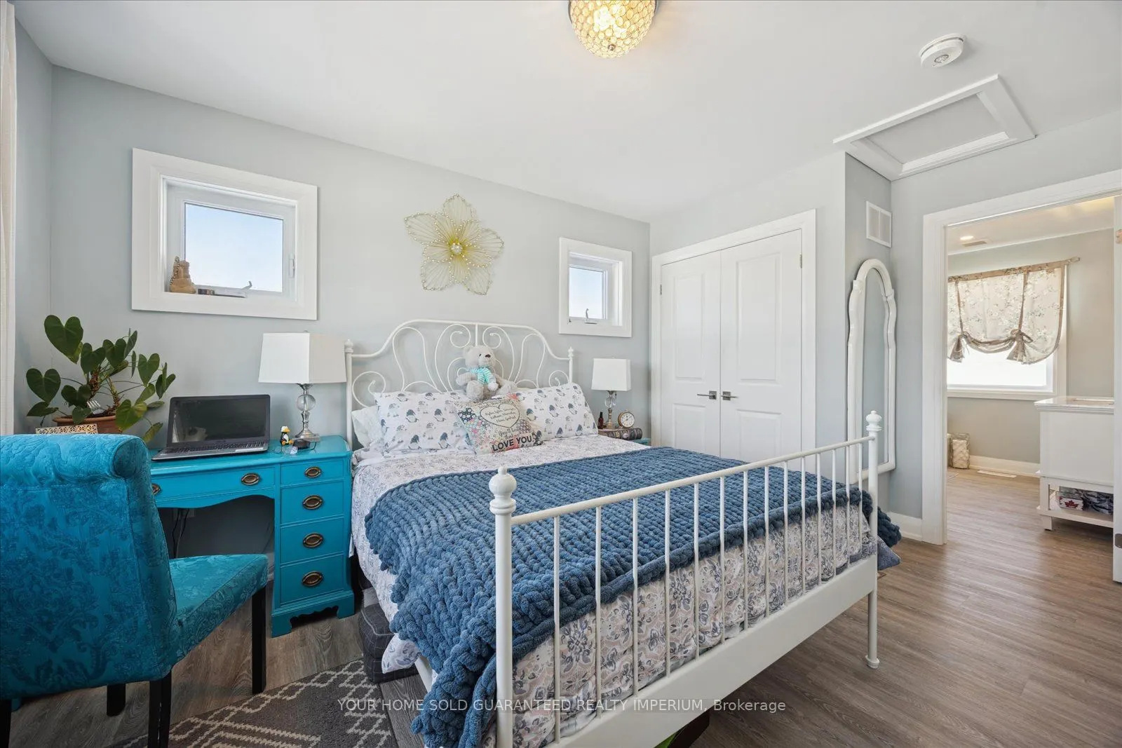 217 Fairbairn Road