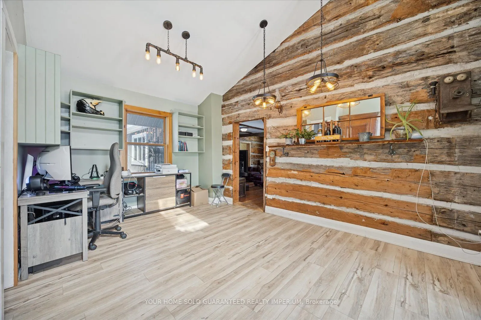 217 Fairbairn Road
