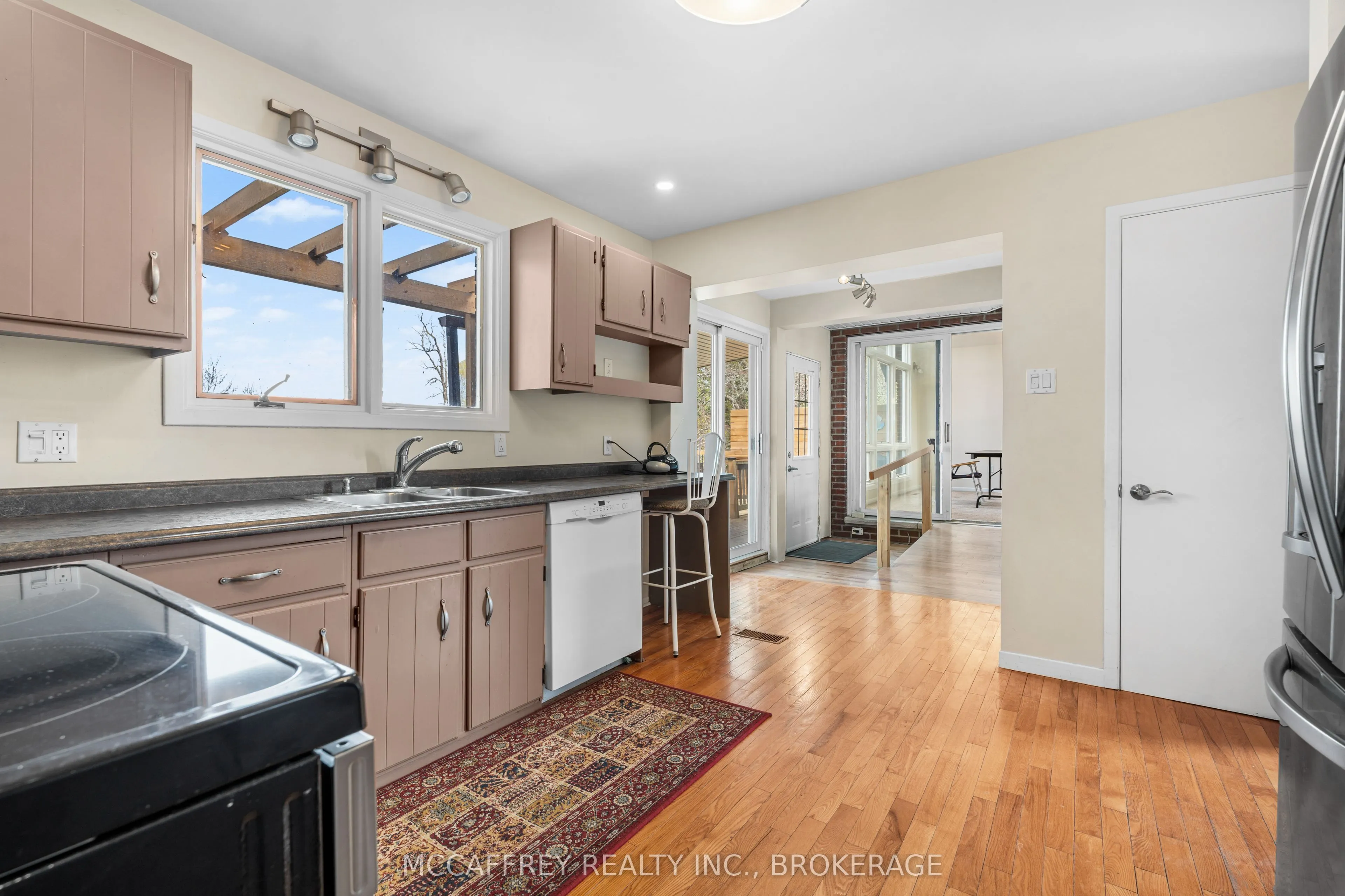 79 River Road