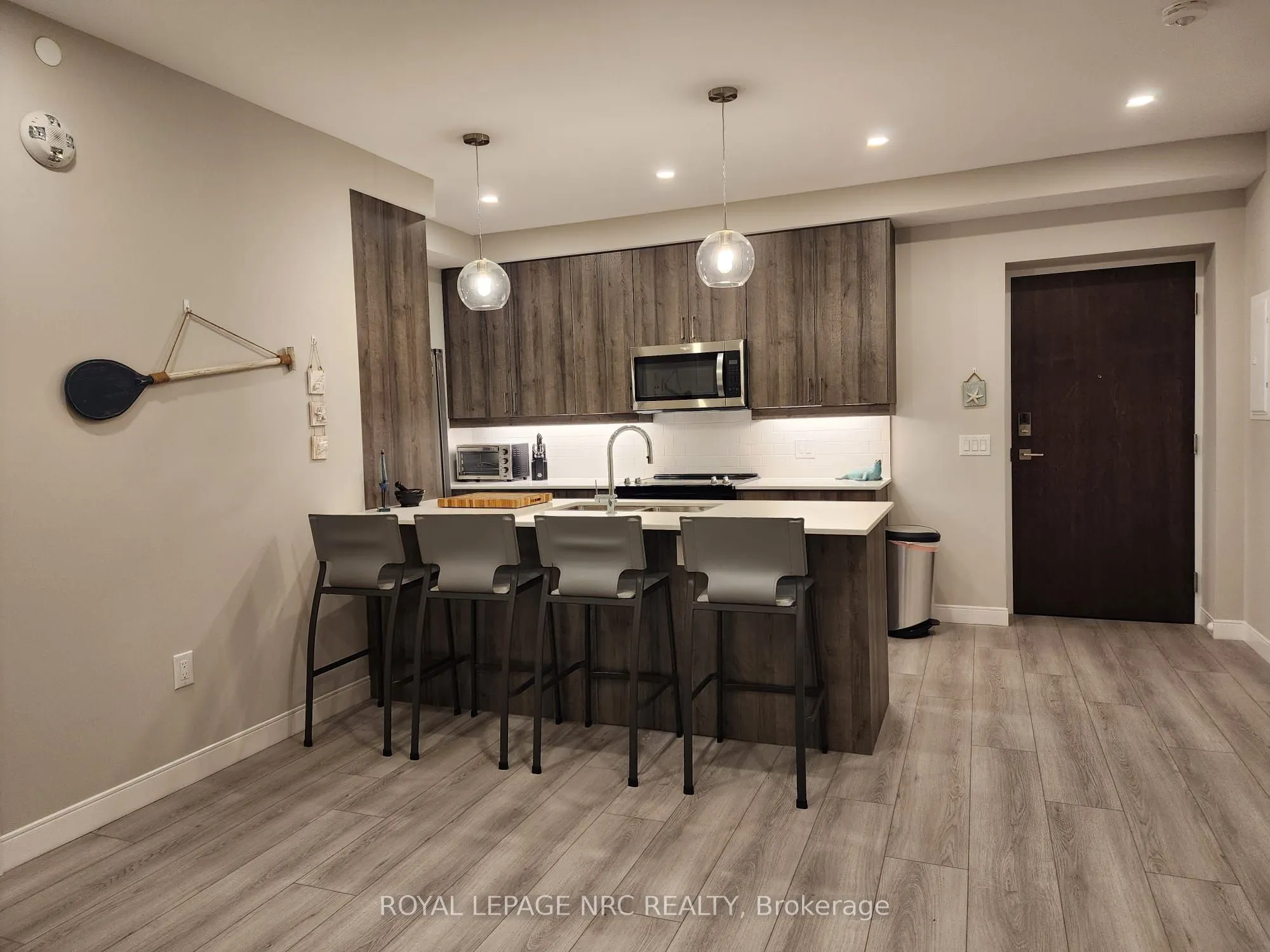118 West Street #204