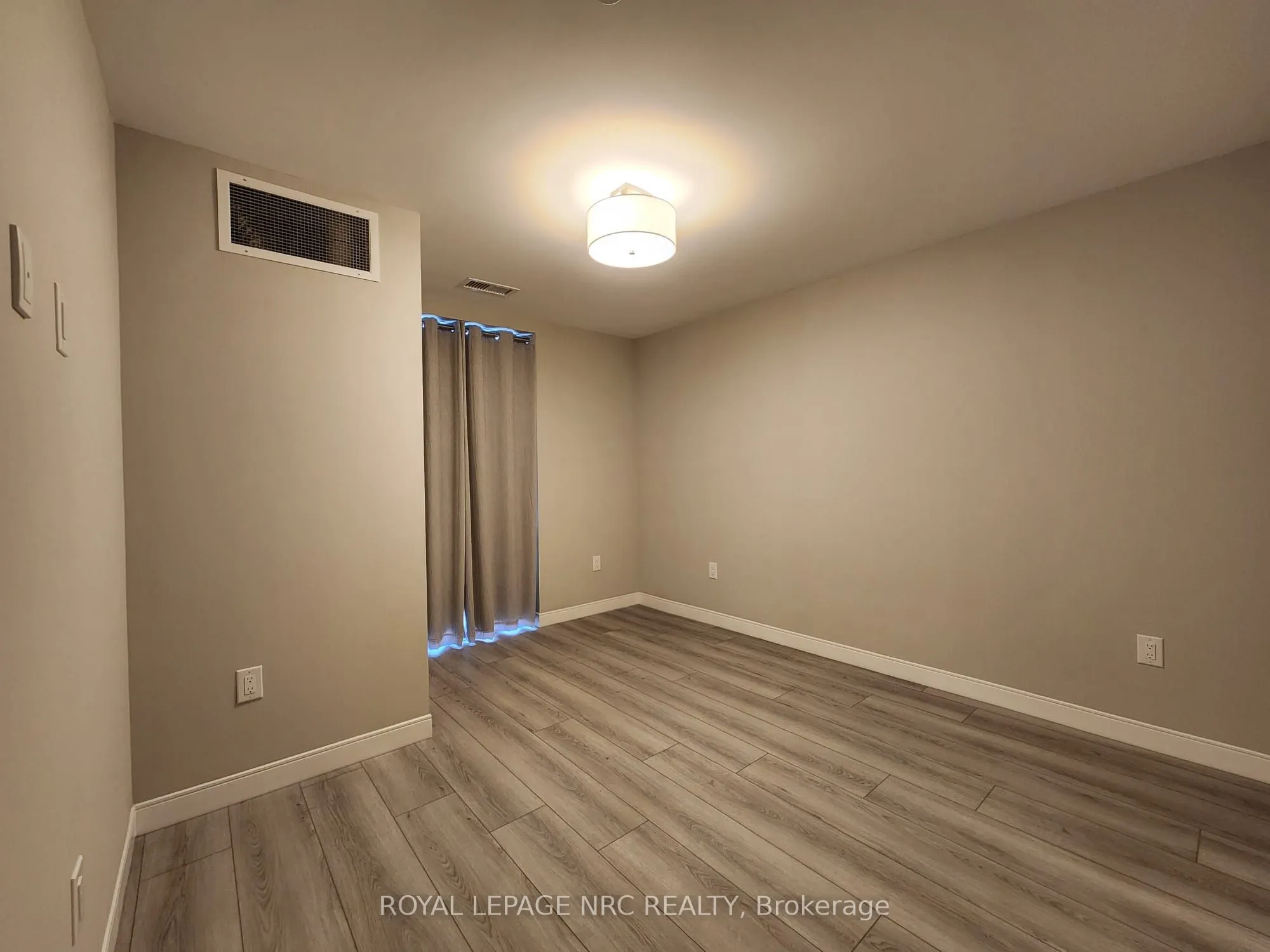 118 West Street #204