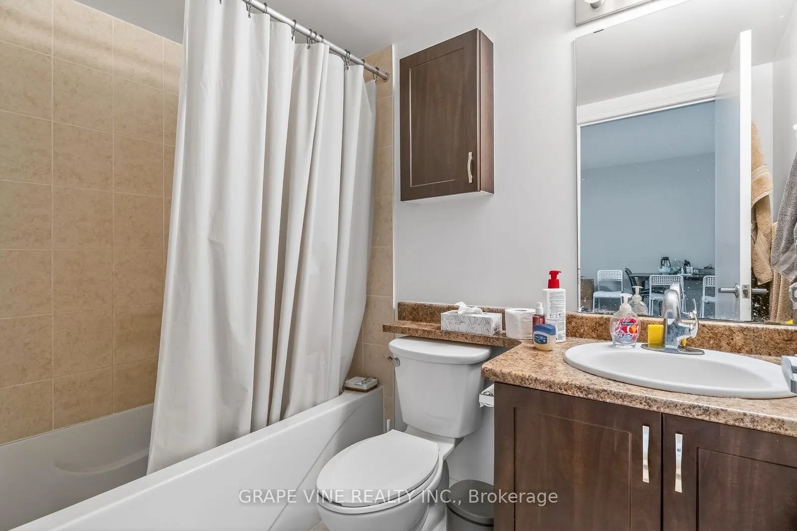 234 Rideau Street #304