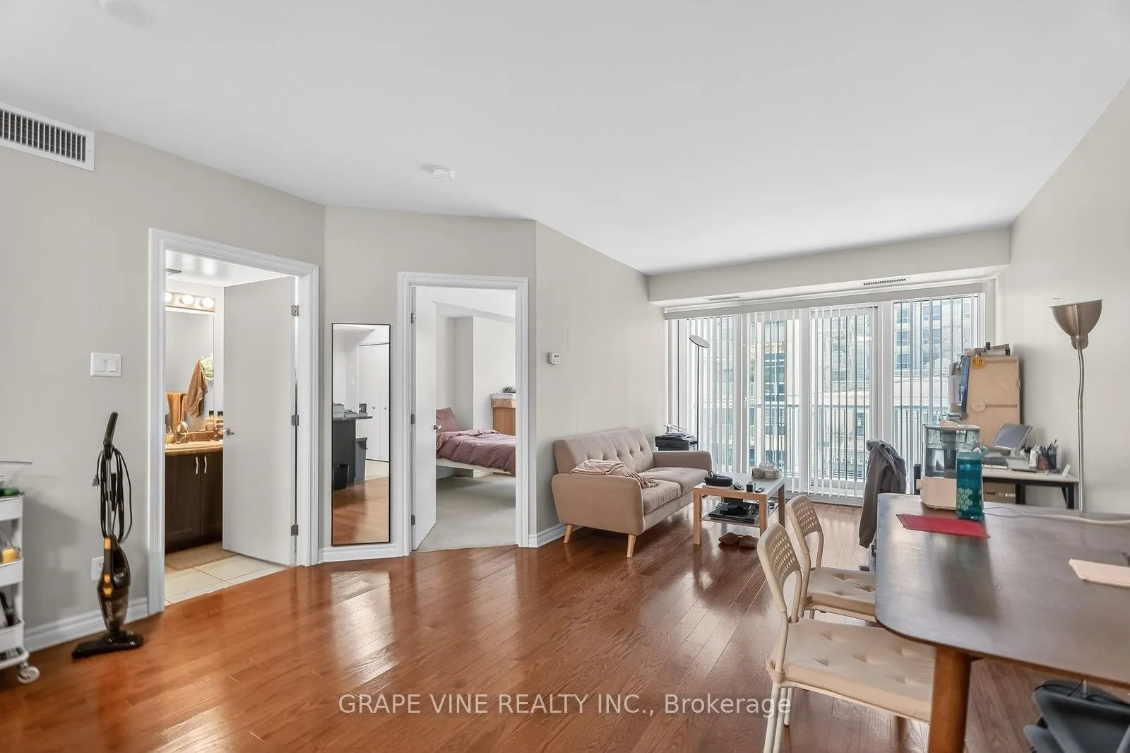 234 Rideau Street #304