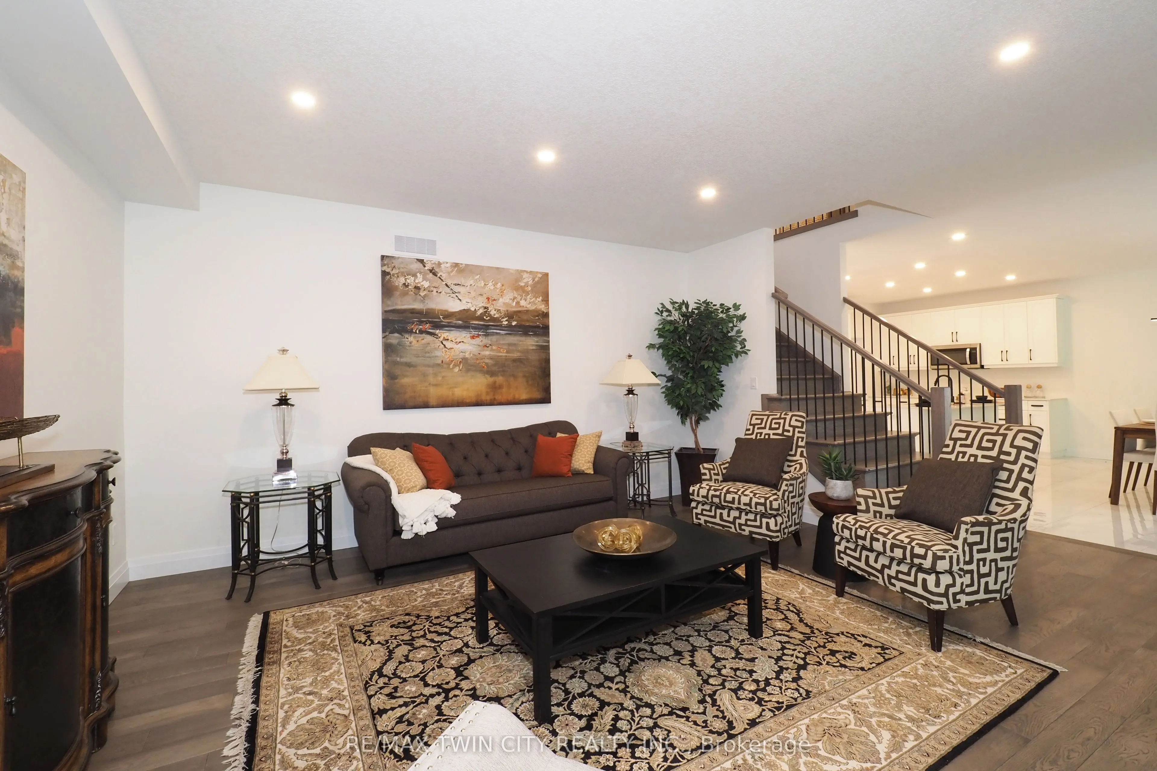 217 JEFFREY Place