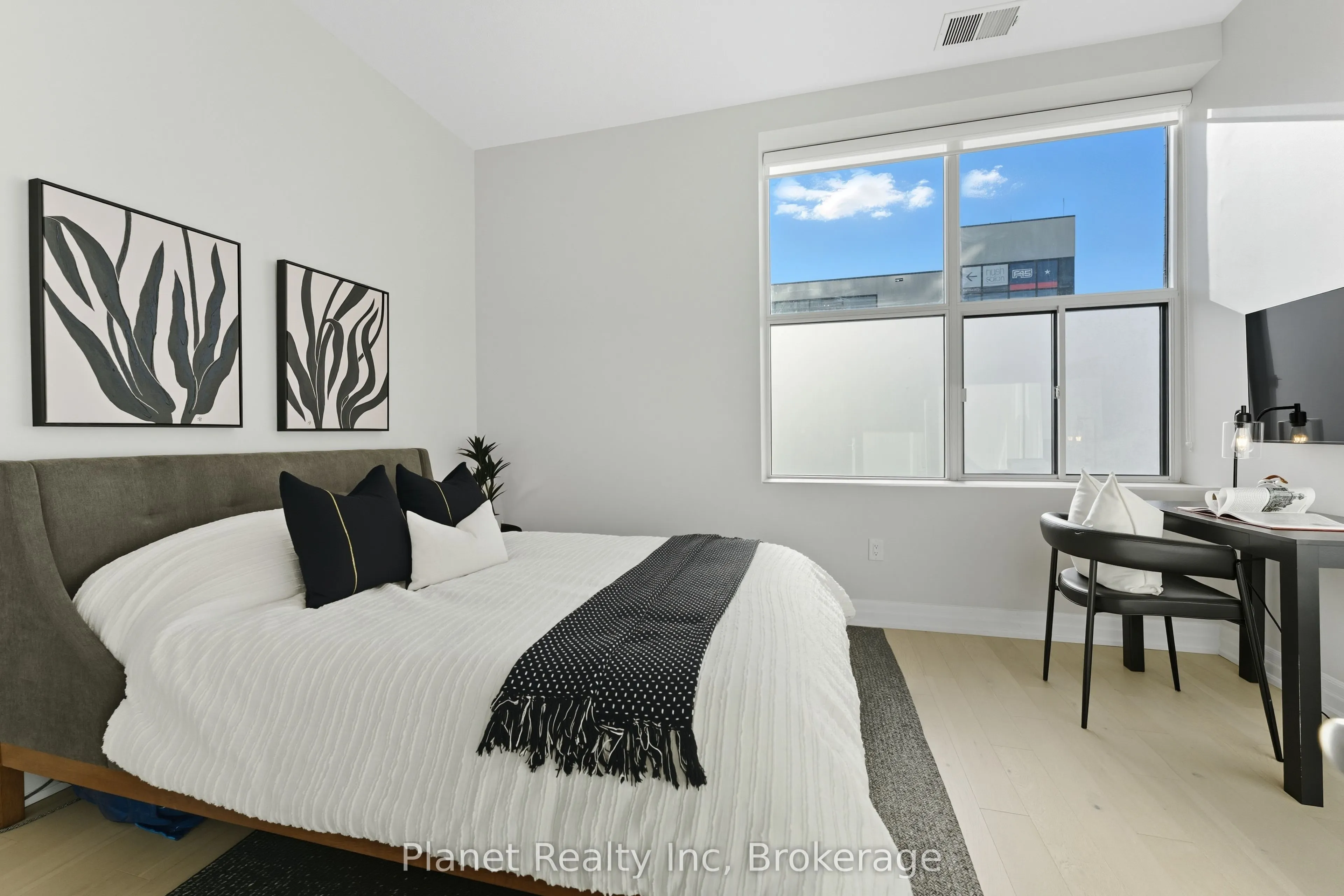 1878 Gordon Street #103