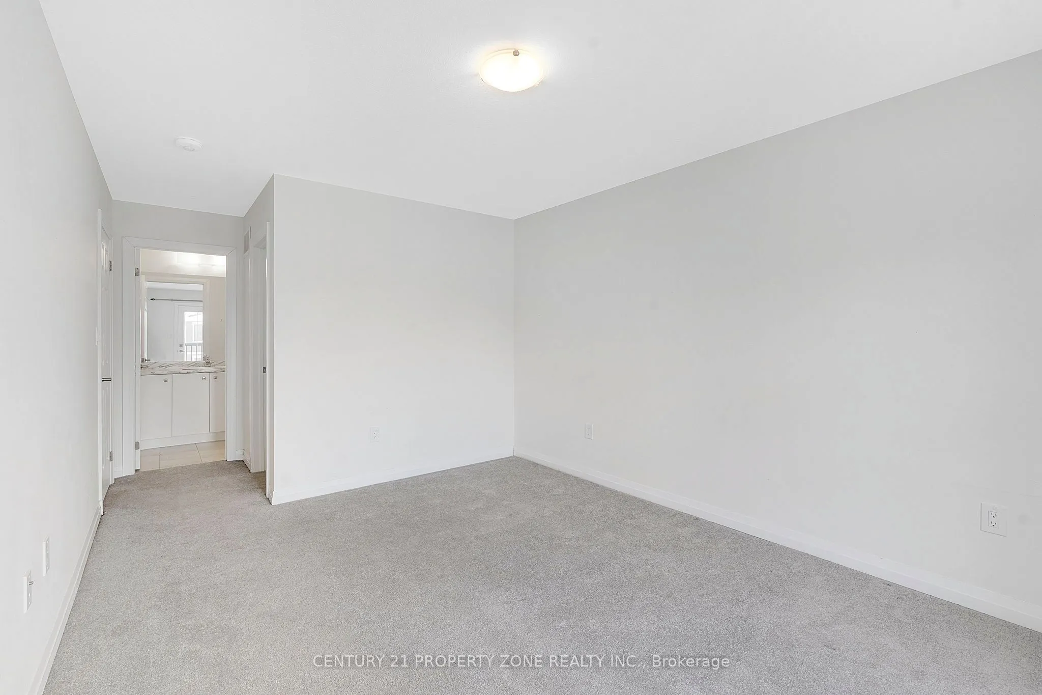 75 NORWICH Crescent