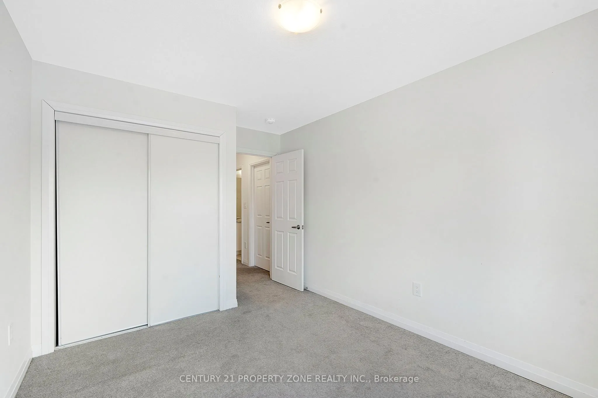 75 NORWICH Crescent