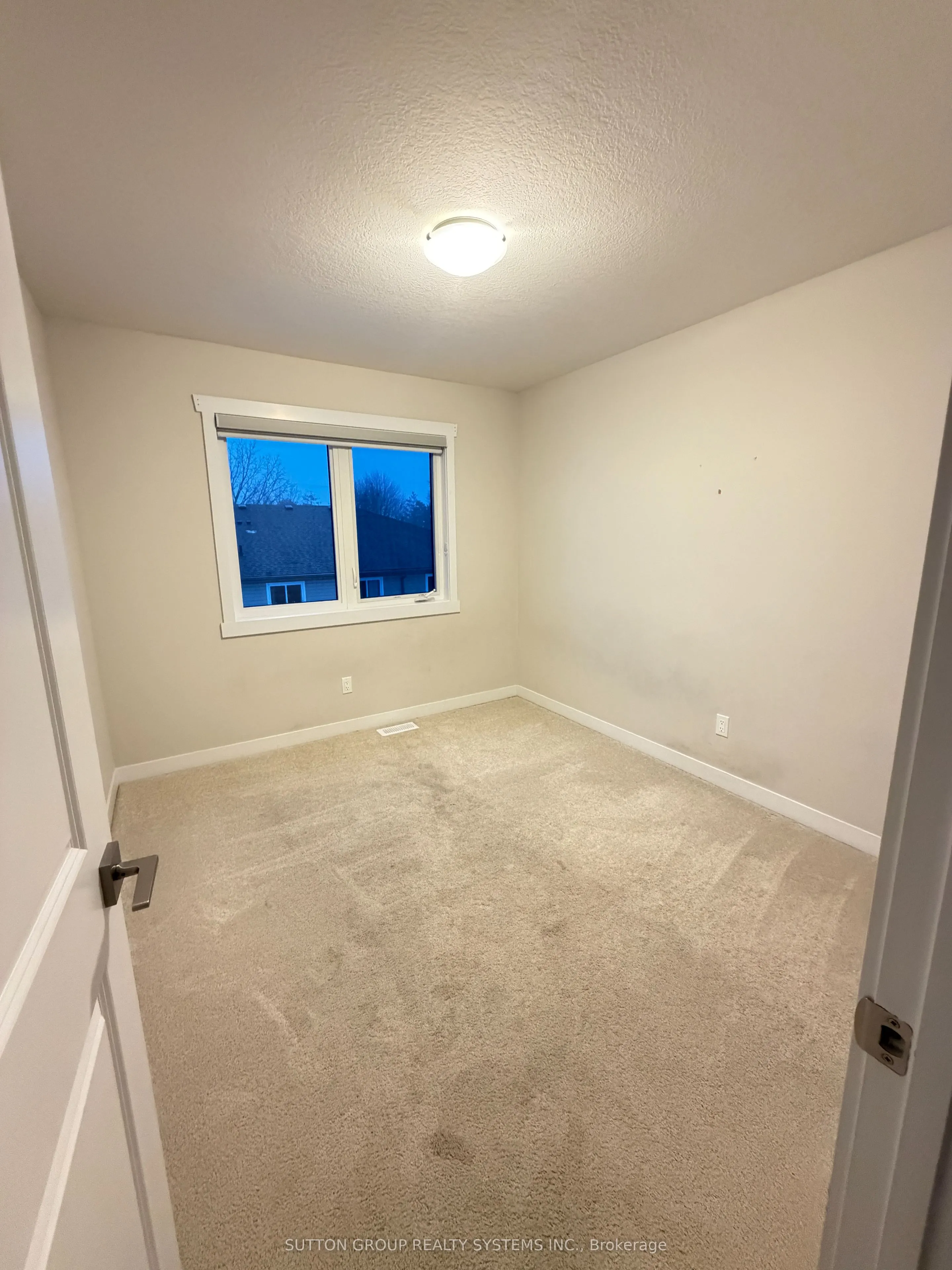 160 Stanley Street #4