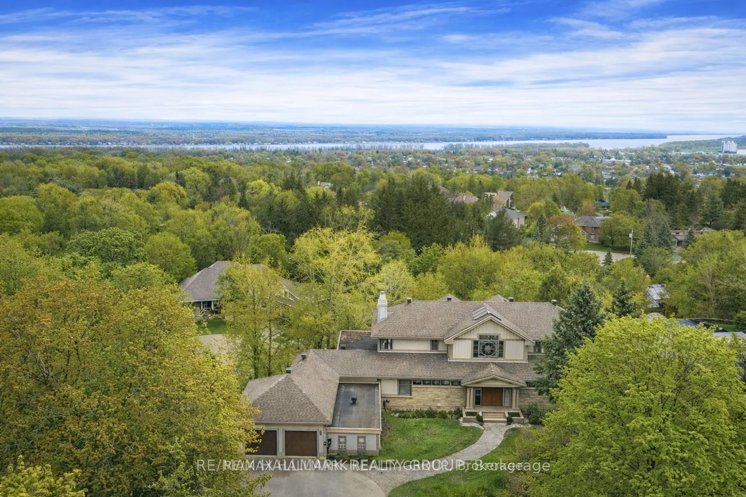23 DAVIDSON Drive