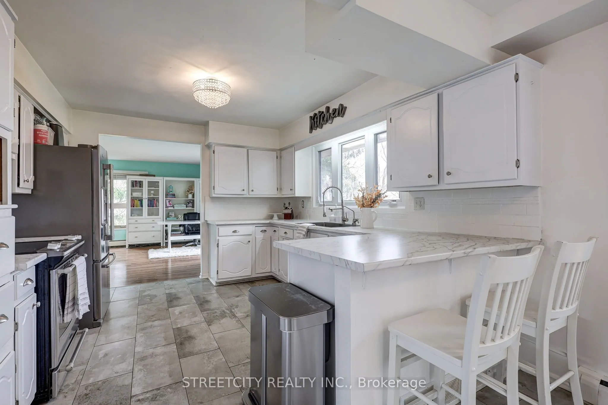 7 Thistle Court