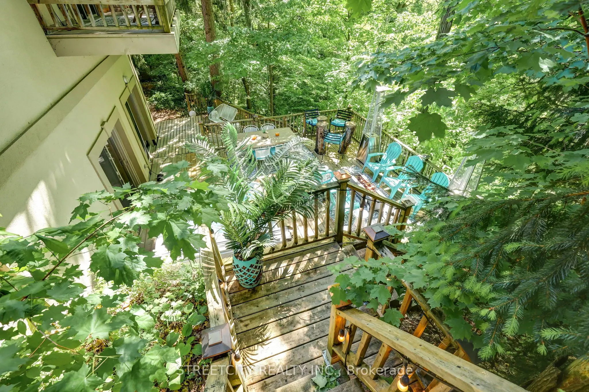 7 Thistle Court